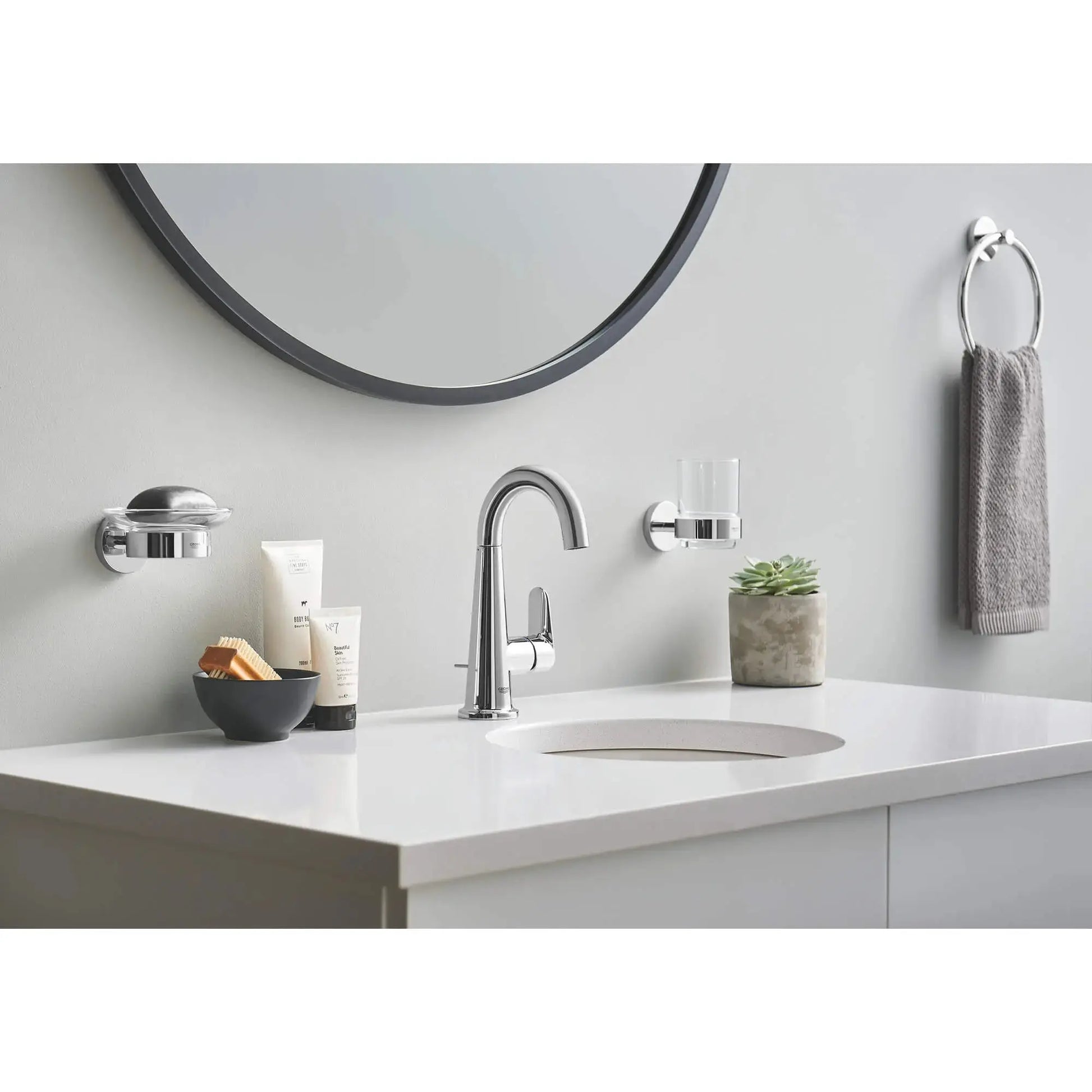 Grohe ESSENTIALS TOWEL RING  Chrome 40365001 - Plumbing Market