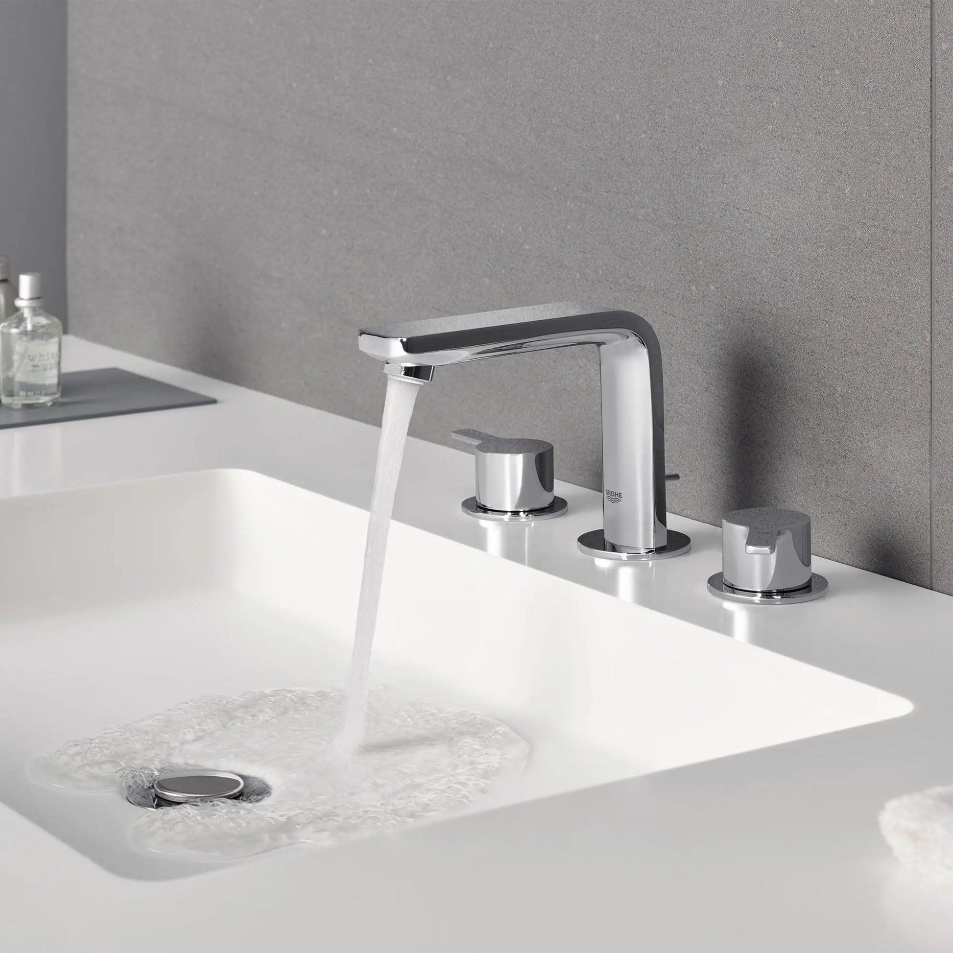 Grohe LINEARE NEW 2HDL BASIN 3-H M US  Chrome 2057800A - Plumbing Market