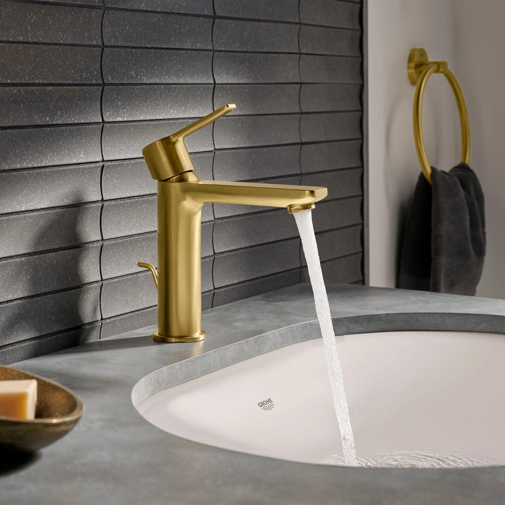 Grohe LINEARE SINGLE-HANDLE BATHROOM FAUCET S  Brushed Cool Sunrise 23794GNA - Plumbing Market