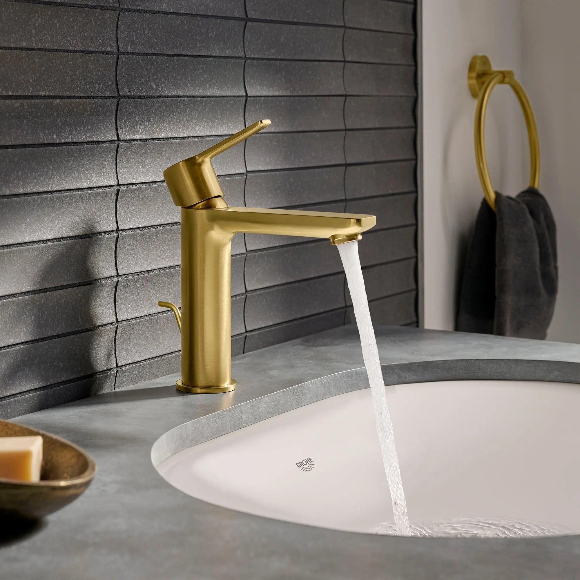 Grohe LINEARE SINGLE-HANDLE BATHROOM FAUCET S  Brushed Cool Sunrise 23794GNA - Plumbing Market