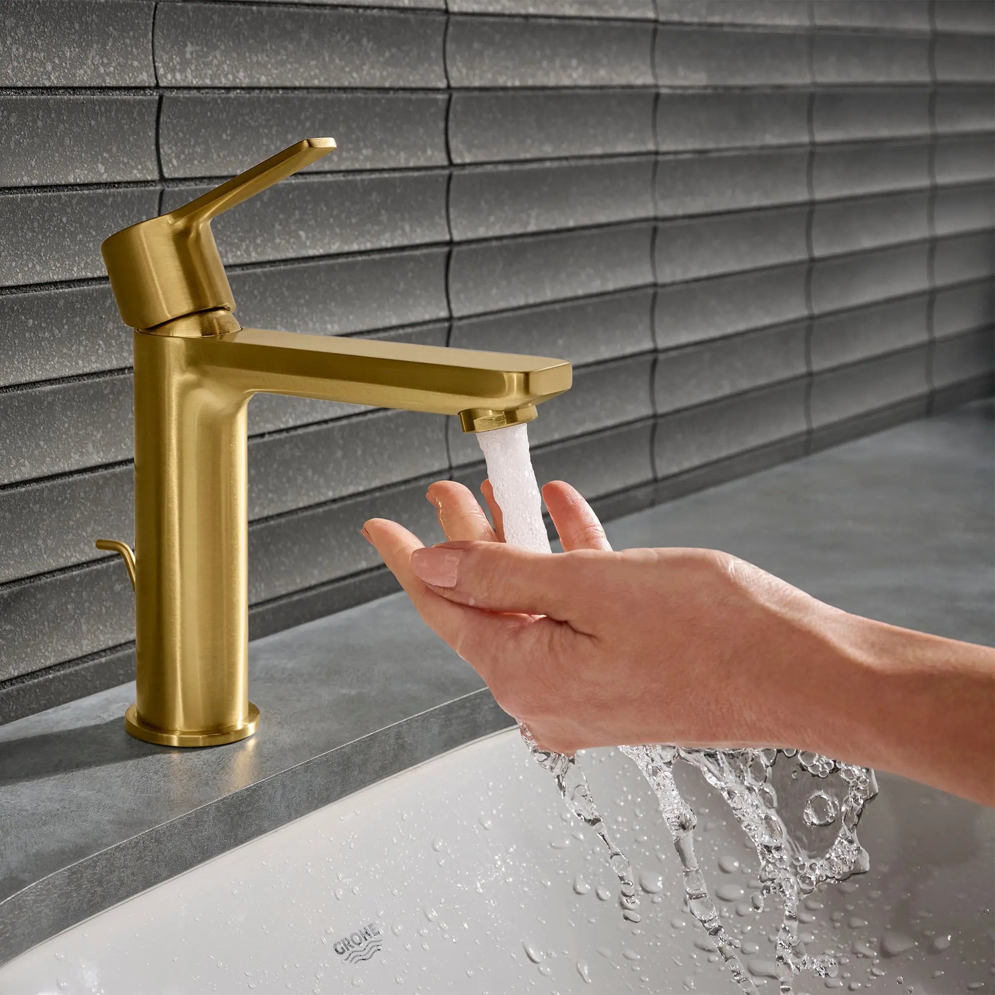 Grohe LINEARE SINGLE-HANDLE BATHROOM FAUCET S  Brushed Cool Sunrise 23794GNA - Plumbing Market