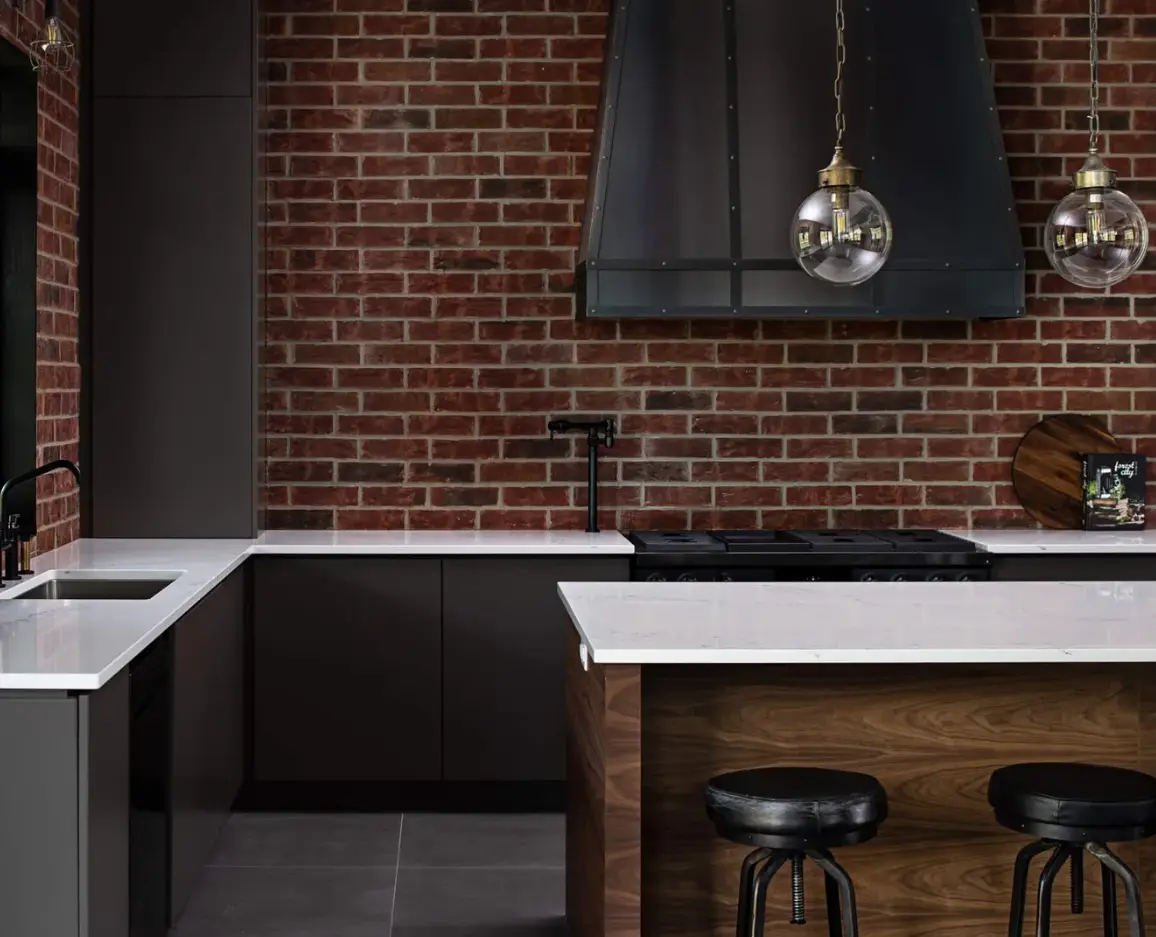 Hanstone Chantilly Crisp White Quartz with Feathery Charcoal Veins - Plumbing Market