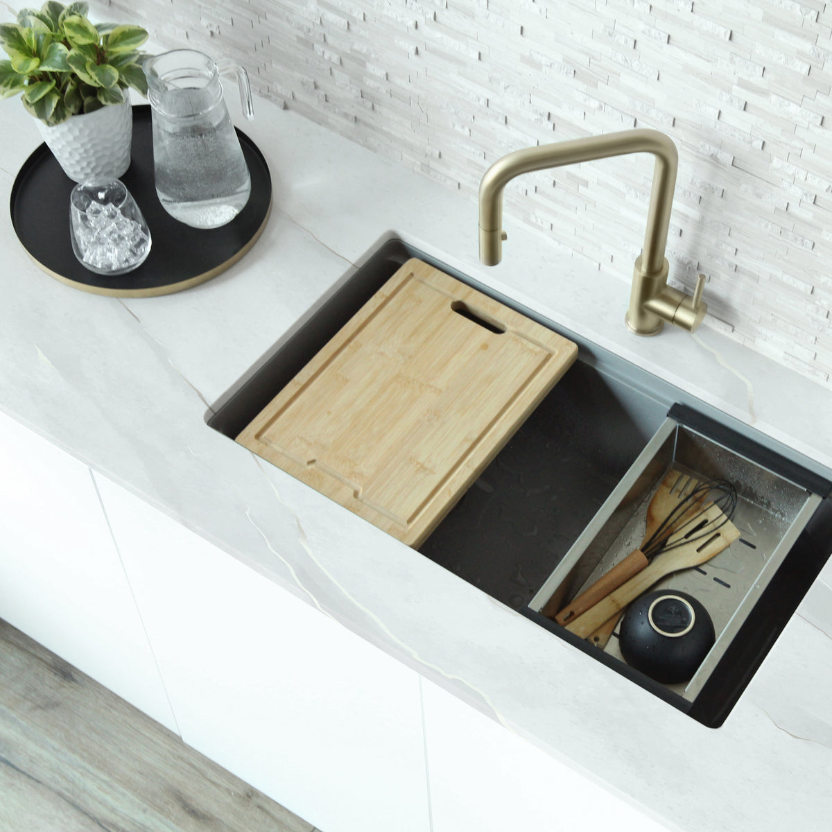 Stylish Rivo Single Handle Pull Down Kitchen Faucet Brushed Gold K-148G