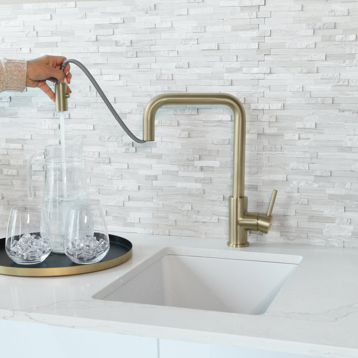Stylish Rivo Single Handle Pull Down Kitchen Faucet Brushed Gold K-148G