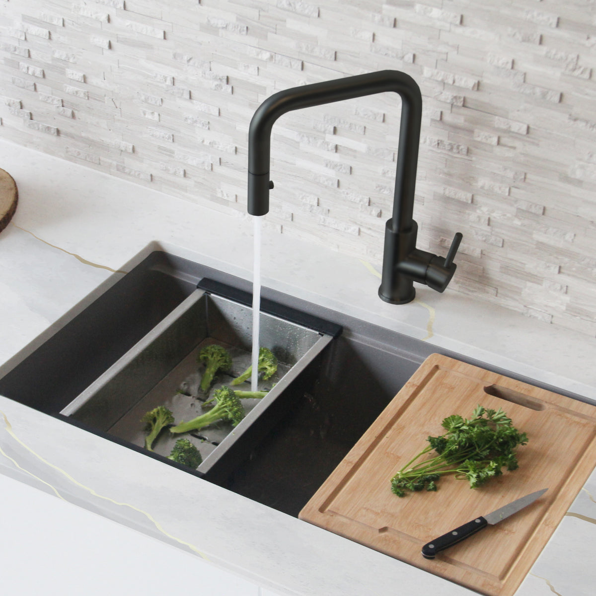 Stylish Rivo Single Handle Pull Down Kitchen Faucet Matte Black K-148N