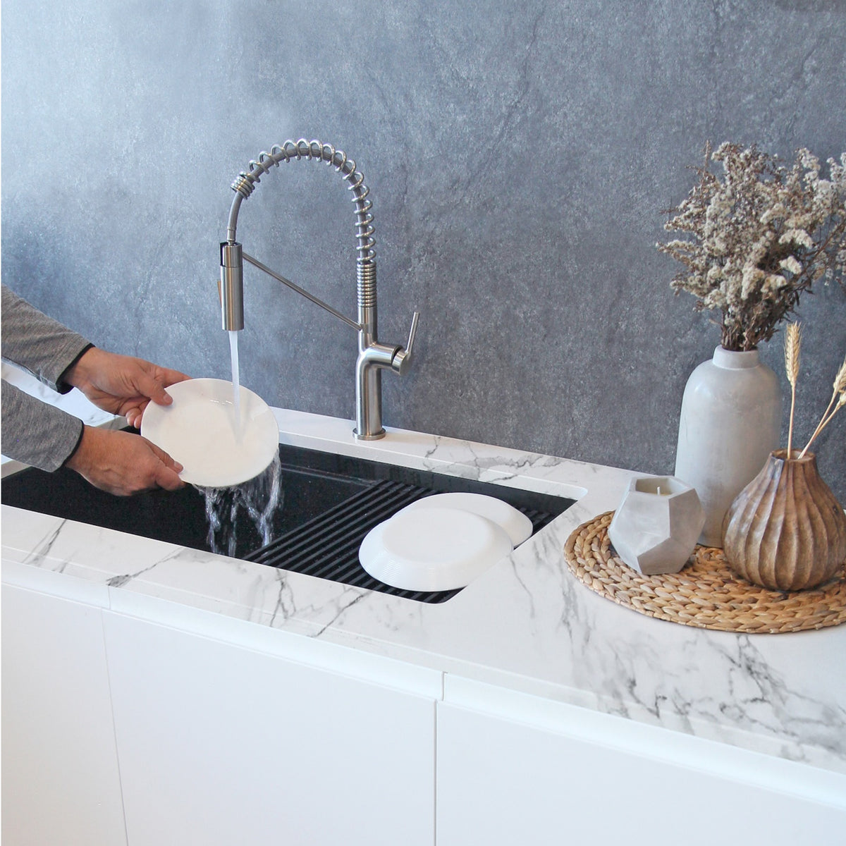 Stylish Tivoli Single Handle Pull Down Kitchen Faucet Brushed K-149S