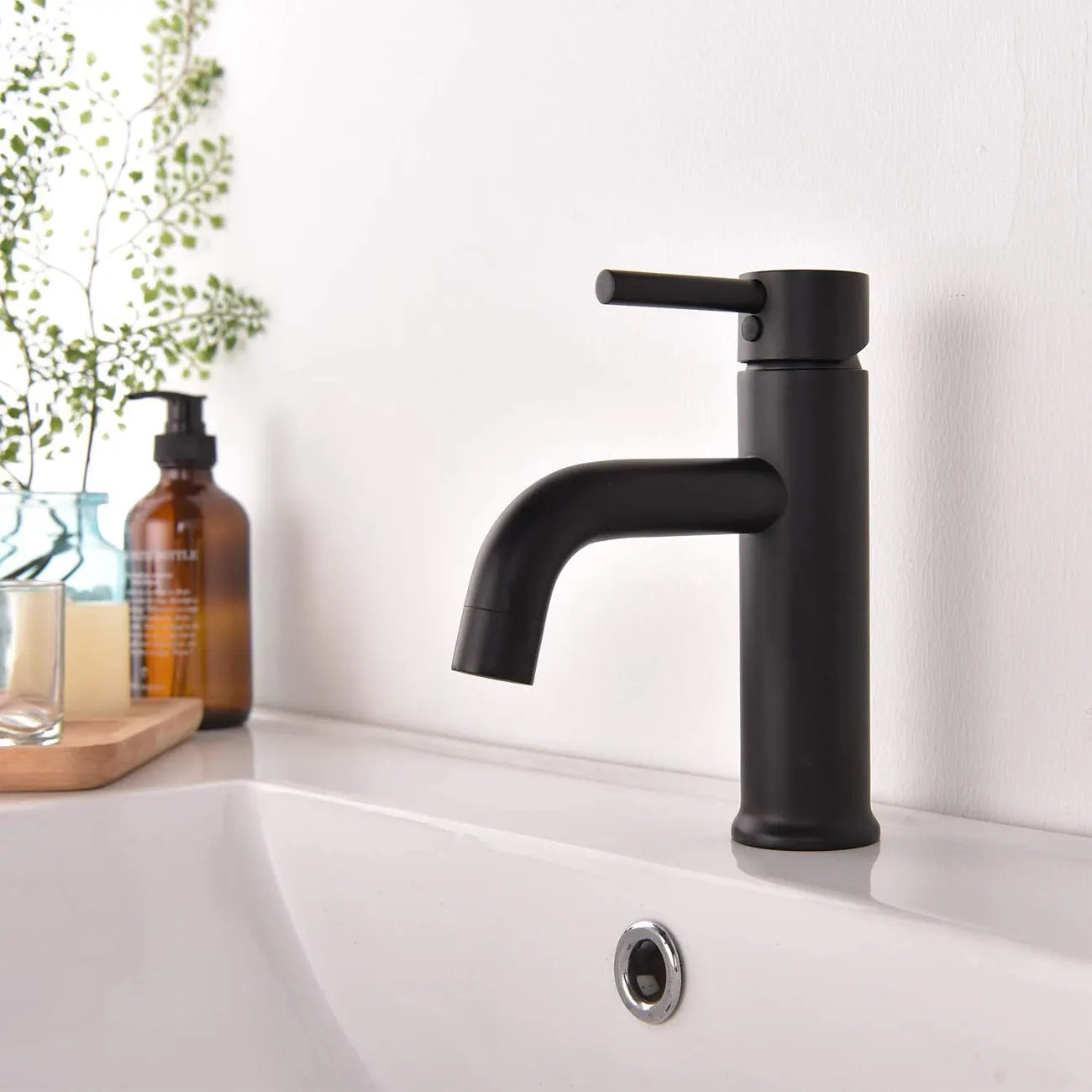 Kodaen ELEGANTE Single Hole Bathroom Faucet in Matte Black