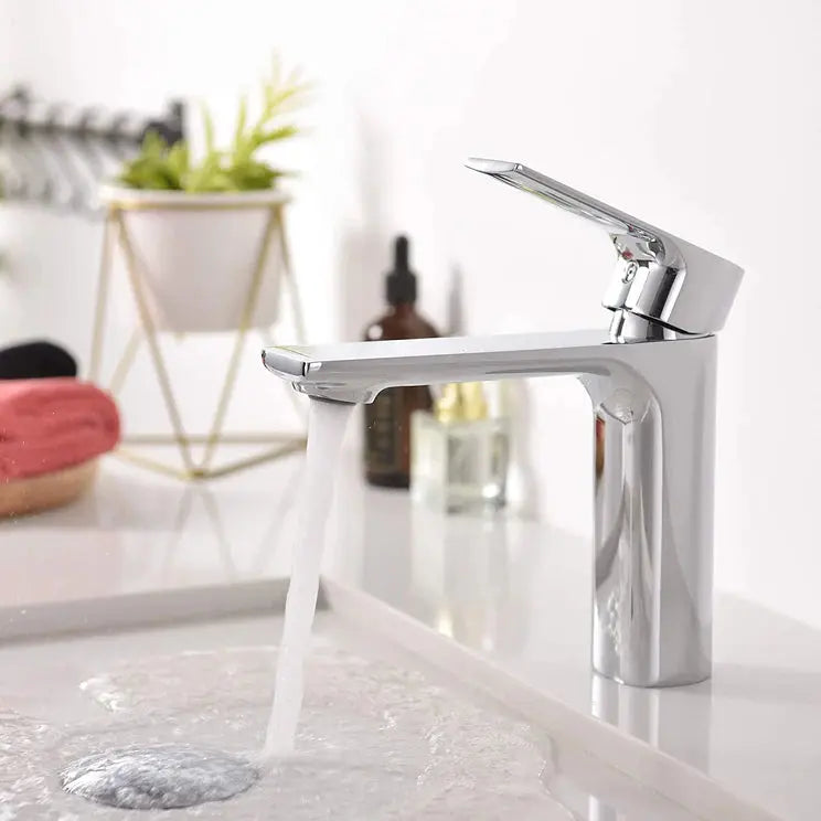 Kodaen TIMELYSS series. Basin faucet in polished chrome F11127CP