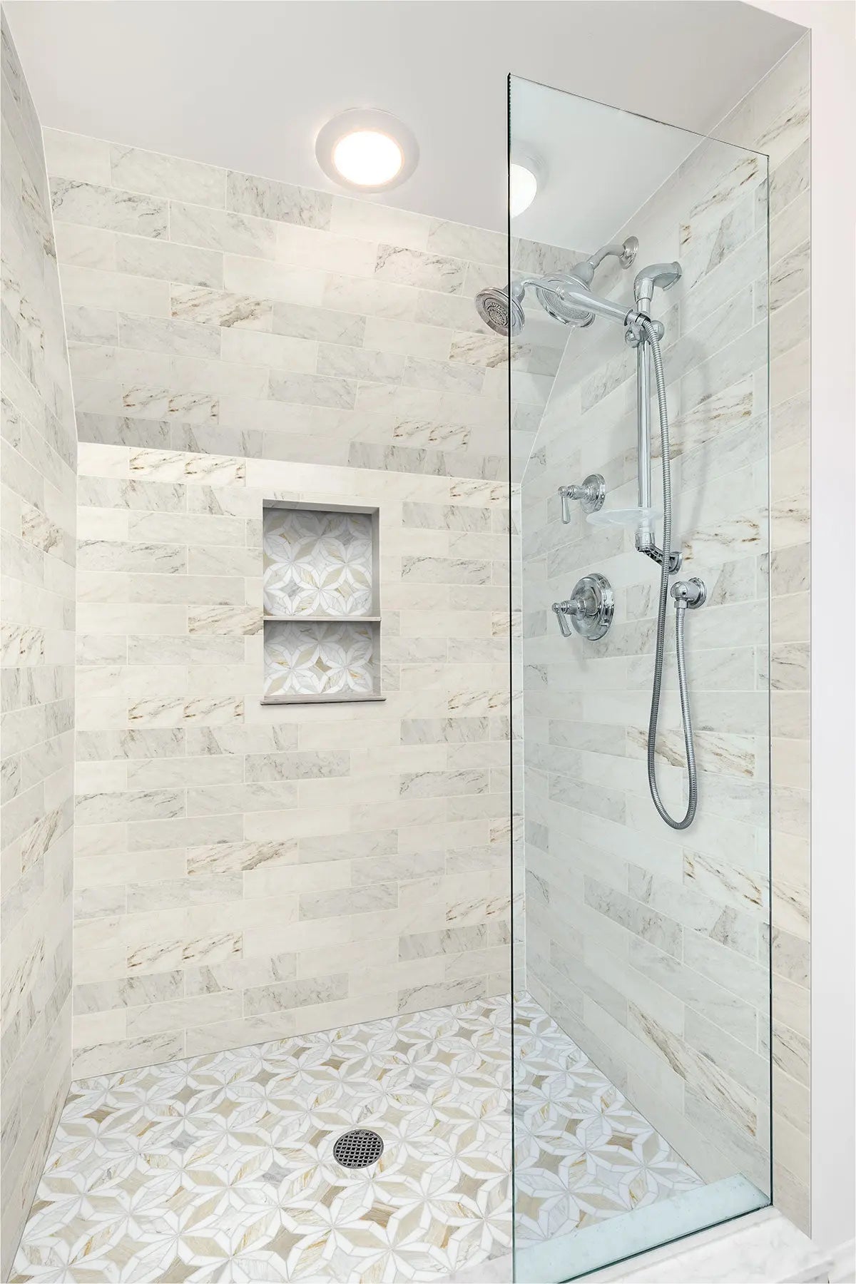 MSI Surfaces Athena Gold Estrella Polished Geometric Pattern Tile
