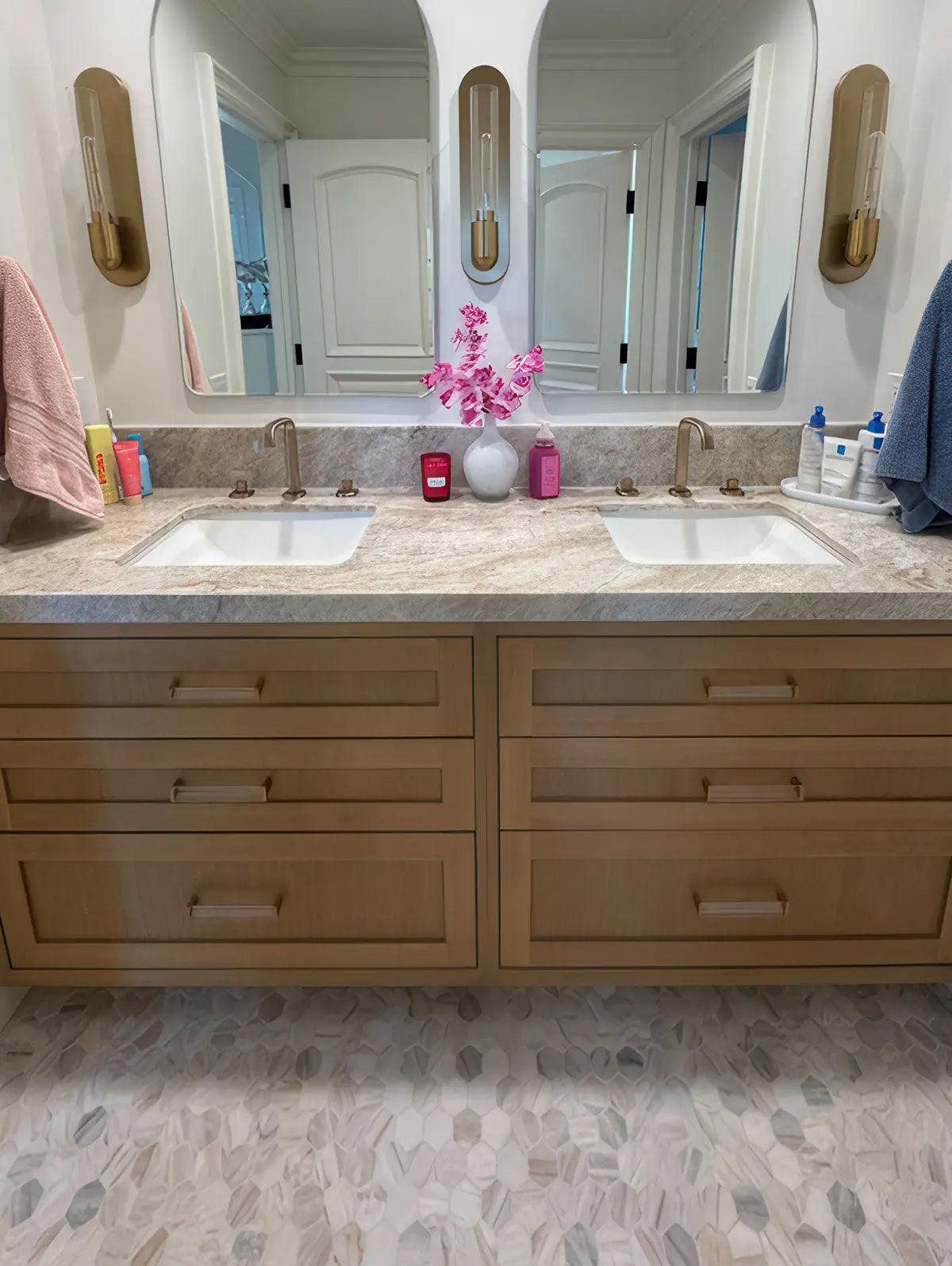 MSI Surfaces Backsplash Athena Gold 2" Hexagon Honed Mosaic Tile