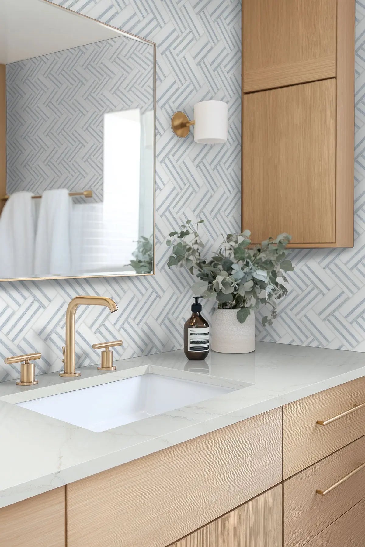 MSI Surfaces Backsplash Geometric Azula Linea Polished Mosaic Tile