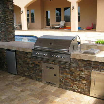 MSI Surfaces California Gold Ledger Corner LPNLSCALGLD618COR - Plumbing Market