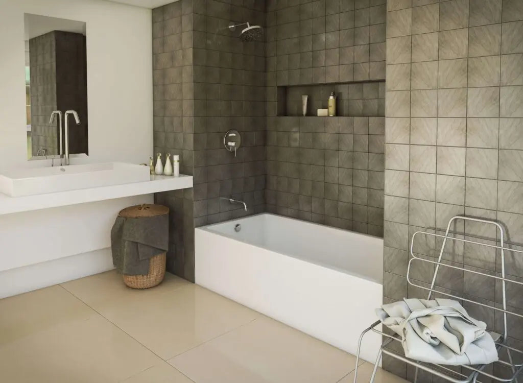 Mirolin  AUSTIN 16 SKIRTED BATH - right drain  BO70R0001