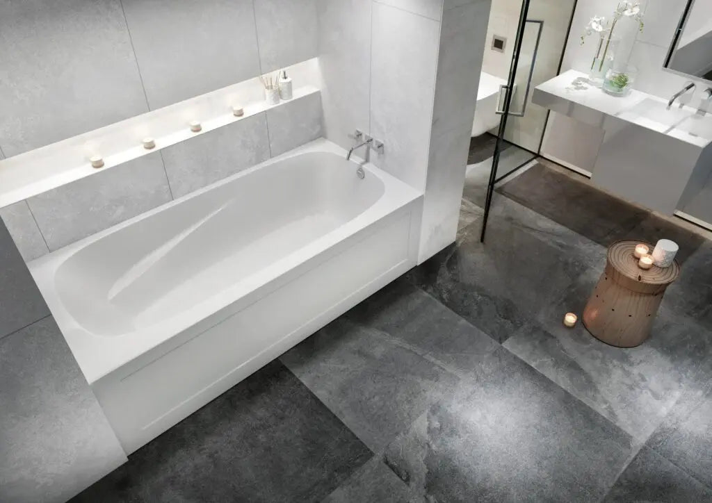 Mirolin  Phoenix™ 3 Skirted Bath – Right Drain PA7234R1
