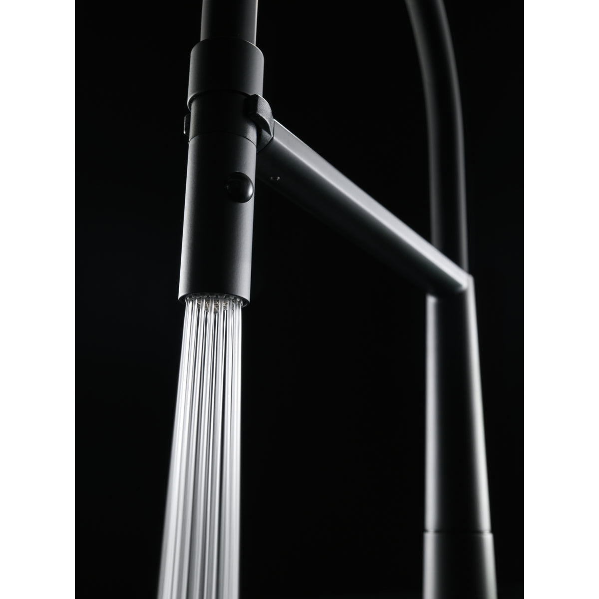 Franke Icon semi-pro pull-down kitchen faucet ICN-SP-MBK