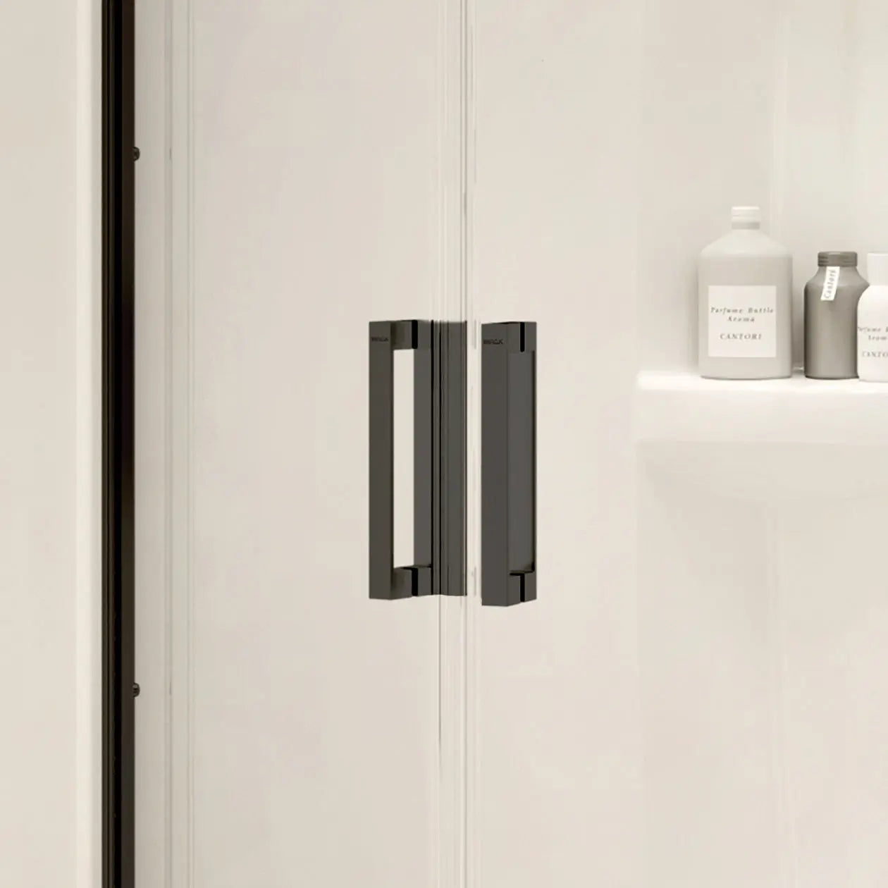Radia Neo-round 32 x 32 x 71 ½ in. 6 mm Sliding Shower Door for Corner Installation with Clear glass in Matte Black - Plumbing Market