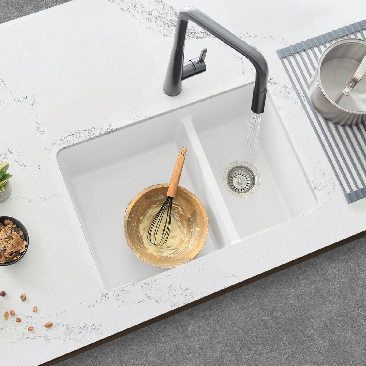 Stylish Norquay 27" Dual Mount 60/40 Double Bowl White Composite Granite Kitchen Sink with Strainer S-827H