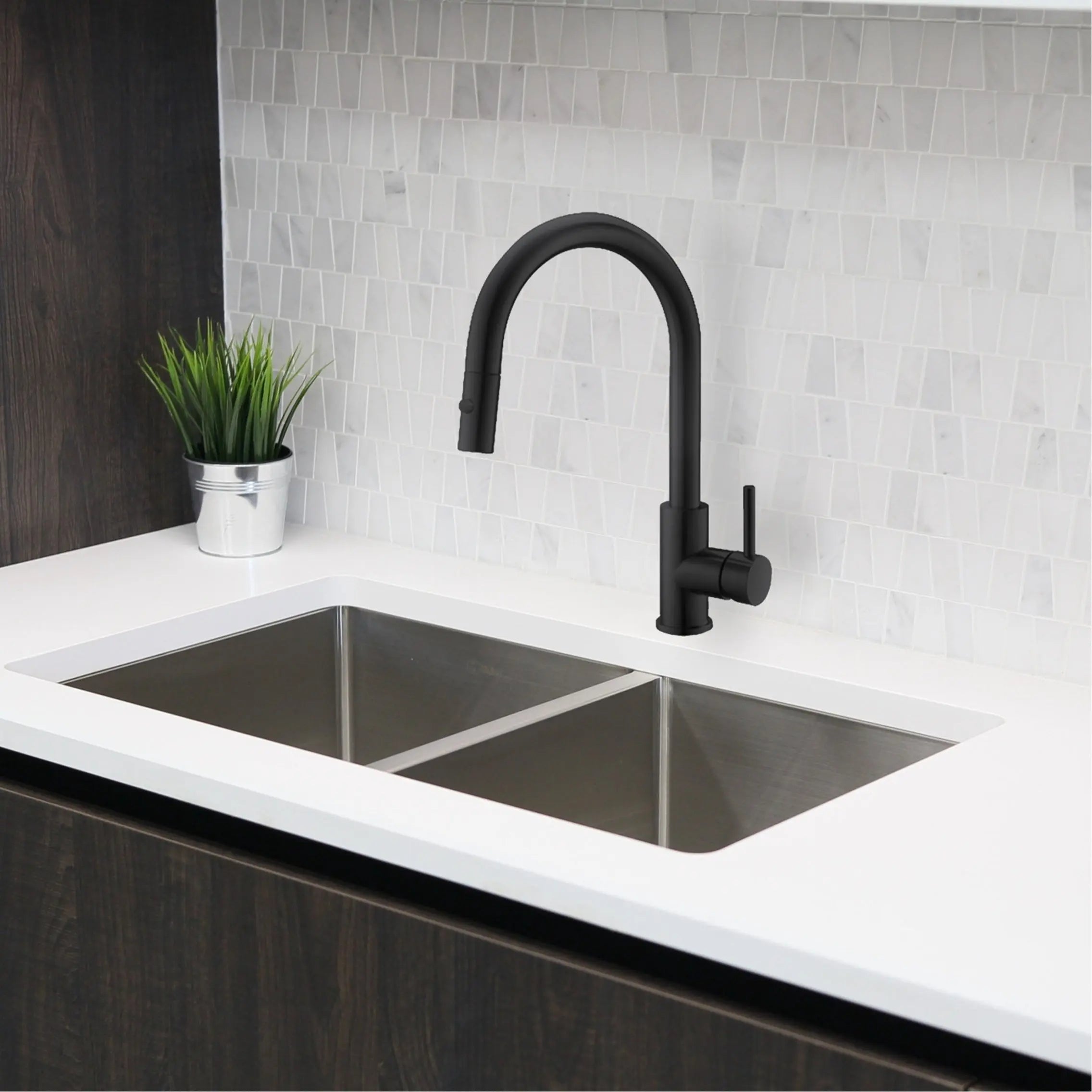 STYLISH Kitchen Sink Faucet Single Handle Pull Down Dual Mode Stainless Steel Matte Black Finish K-131N - Plumbing Market