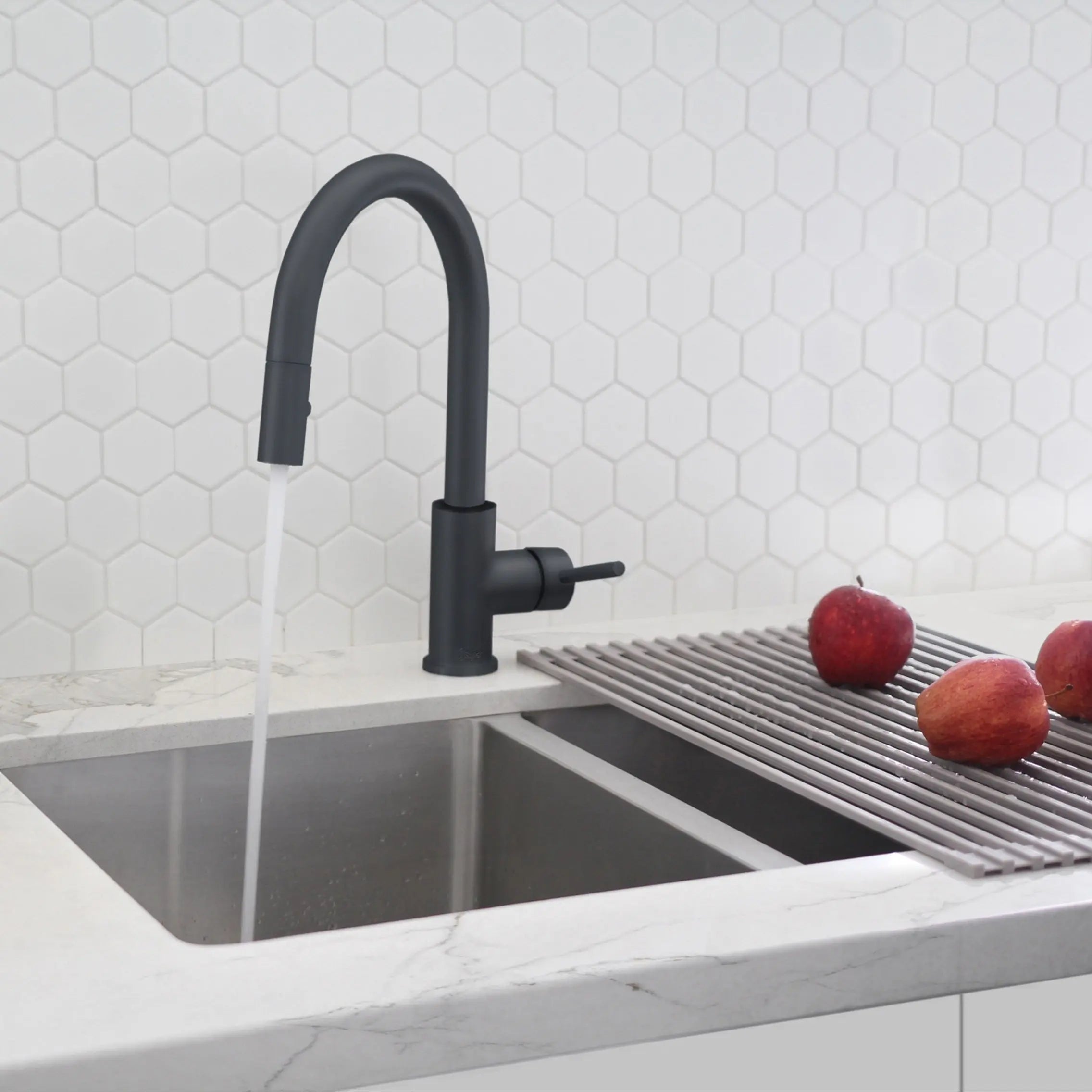 STYLISH Kitchen Sink Faucet Single Handle Pull Down Dual Mode Stainless Steel Matte Black Finish K-131N - Plumbing Market