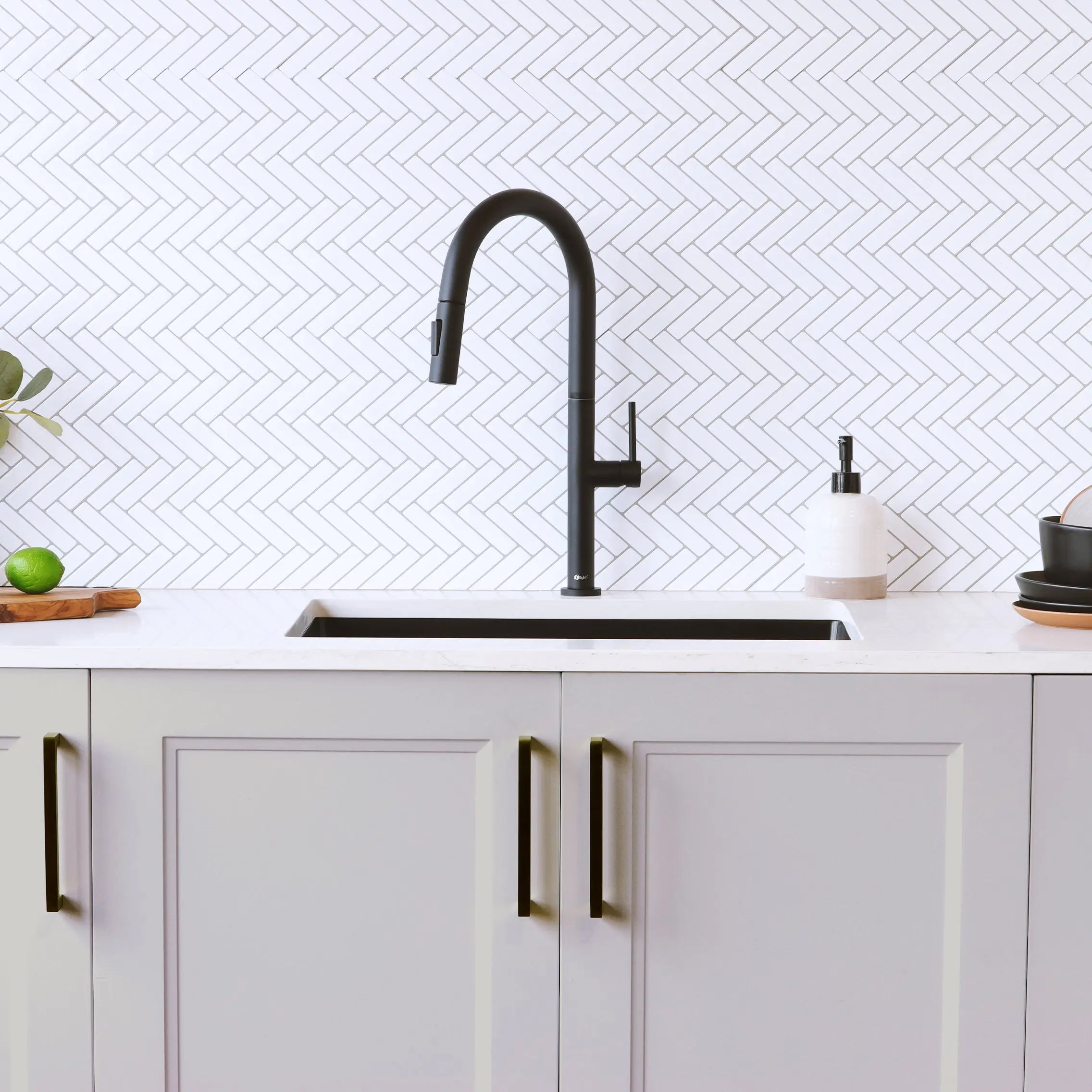 STYLISH Kitchen Sink Faucet Single Handle Pull Down Dual Mode Stainless Steel Matte Black Finish K-141N - Plumbing Market