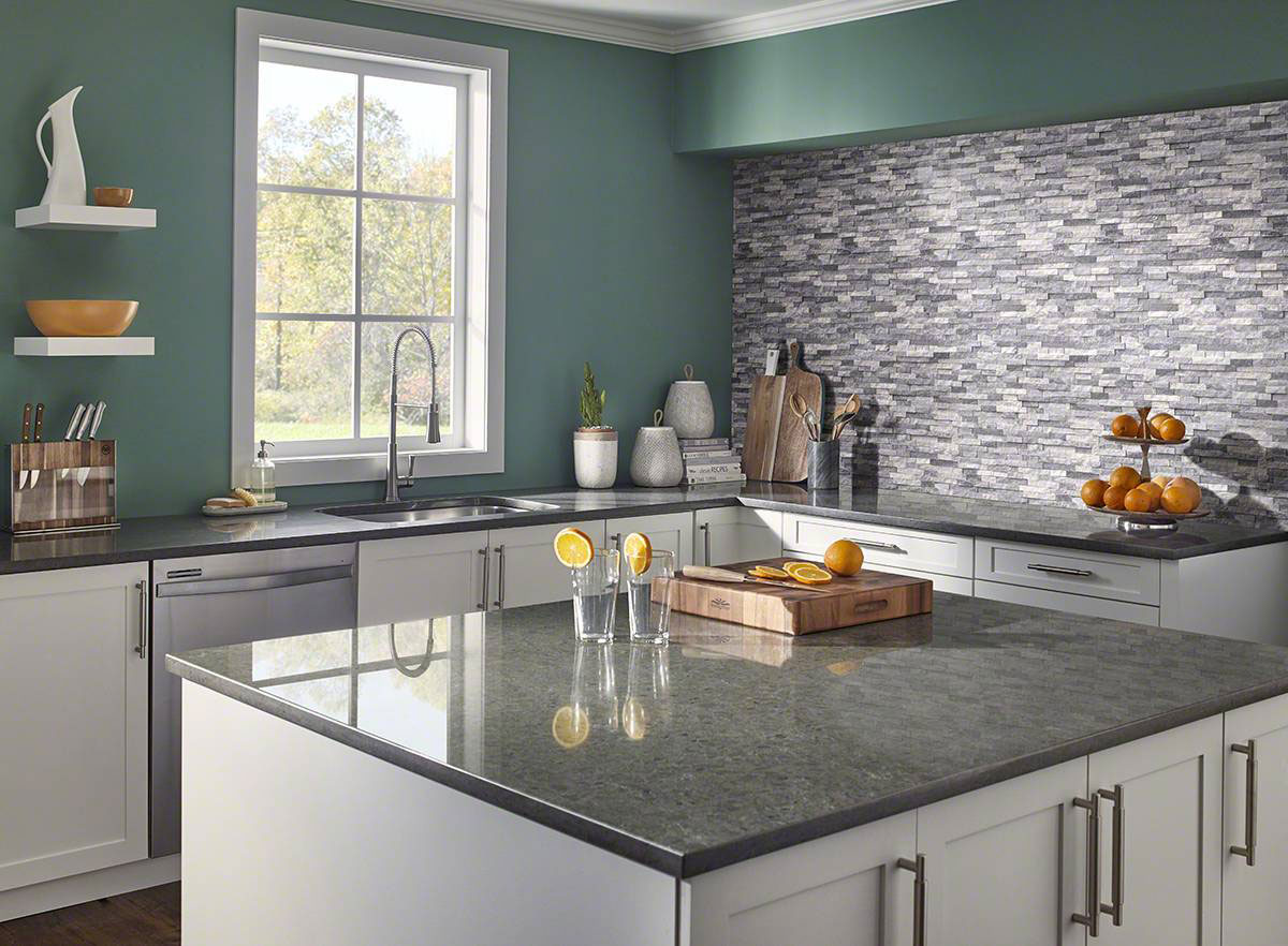 MSI Alaskan Gray Interlocking Pattern Split Face Marble mosaic (SMOT-ALGRY-SFIL10MM) – MSI room scene
