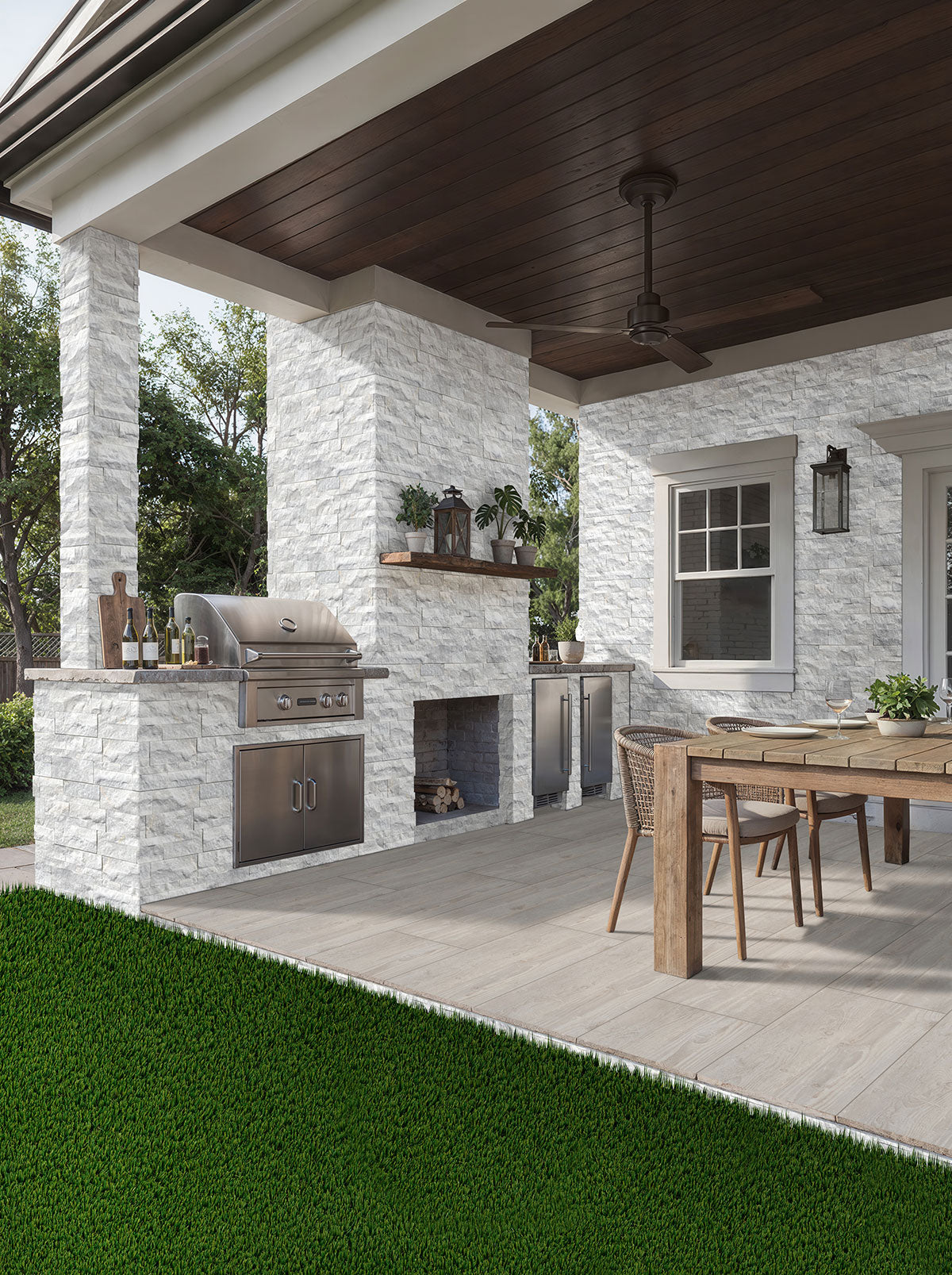 MSI Caldera Grigia 13 x 24 Matte Porcelain pool coping (LCOPNCALGRI1324) – MSI room scene