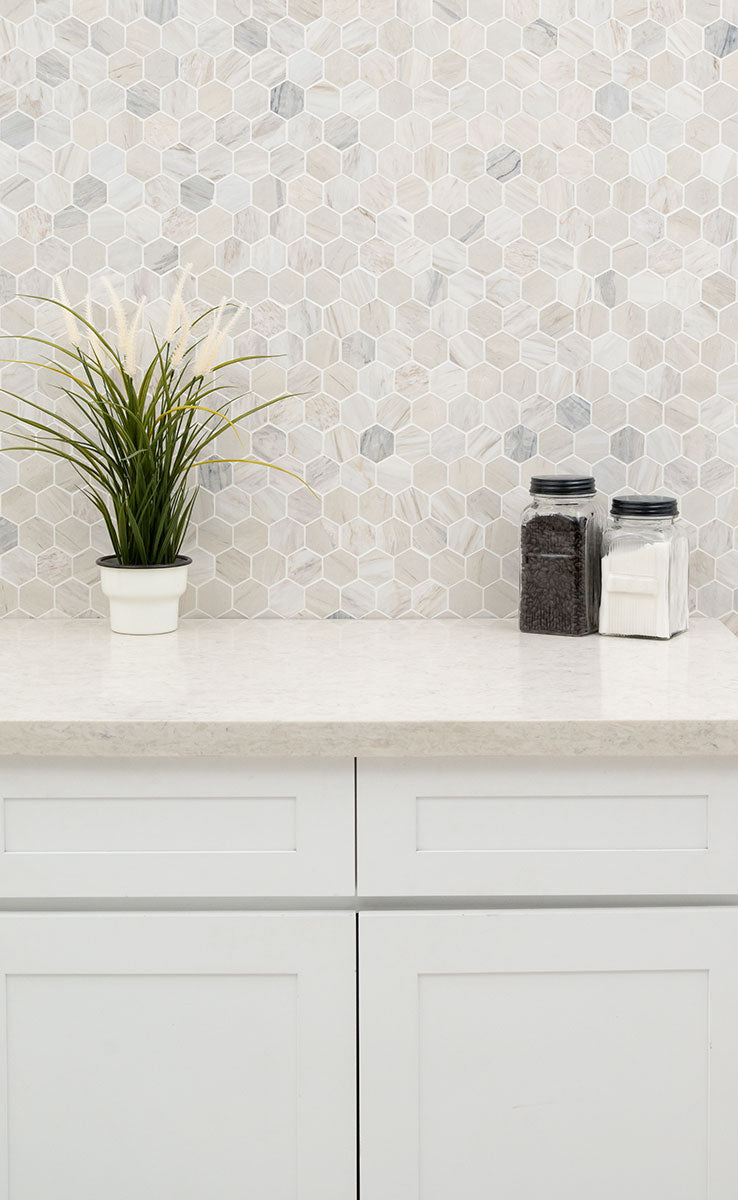 MSI Angora 2" Hexagon Polished Marble mosaic (SMOT-ANGORA-2HEXP) – MSI room scene
