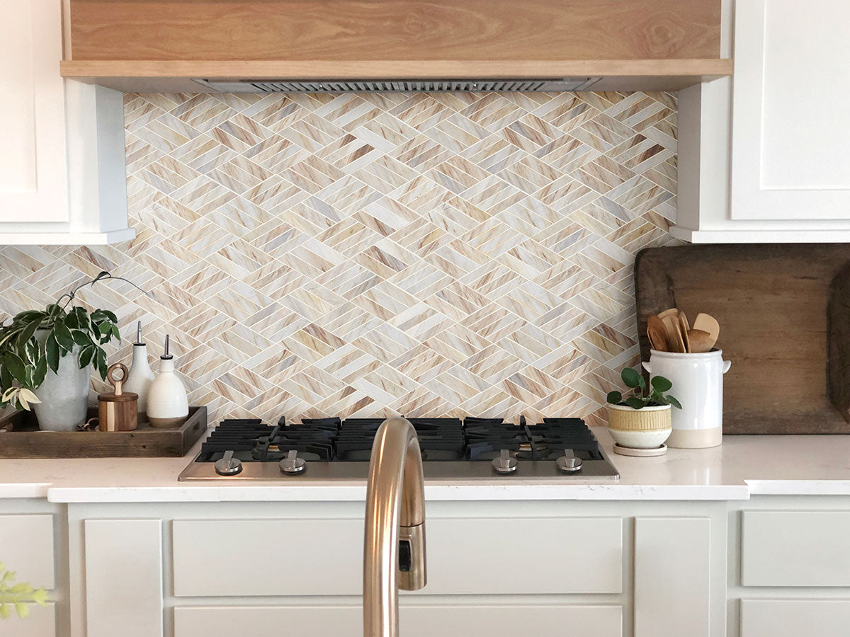 MSI Angora Rhombus Polished Marble mosaic (SMOT-ANGORA-RHO10MM) – MSI room scene