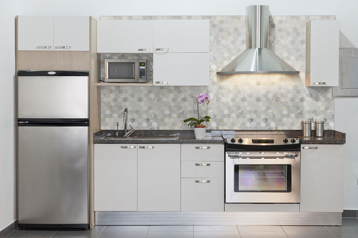 MSI Arabescato Carrara 2" Hexagon Honed Marble mosaic (SMOT-ARA-2HEXH) – MSI room scene