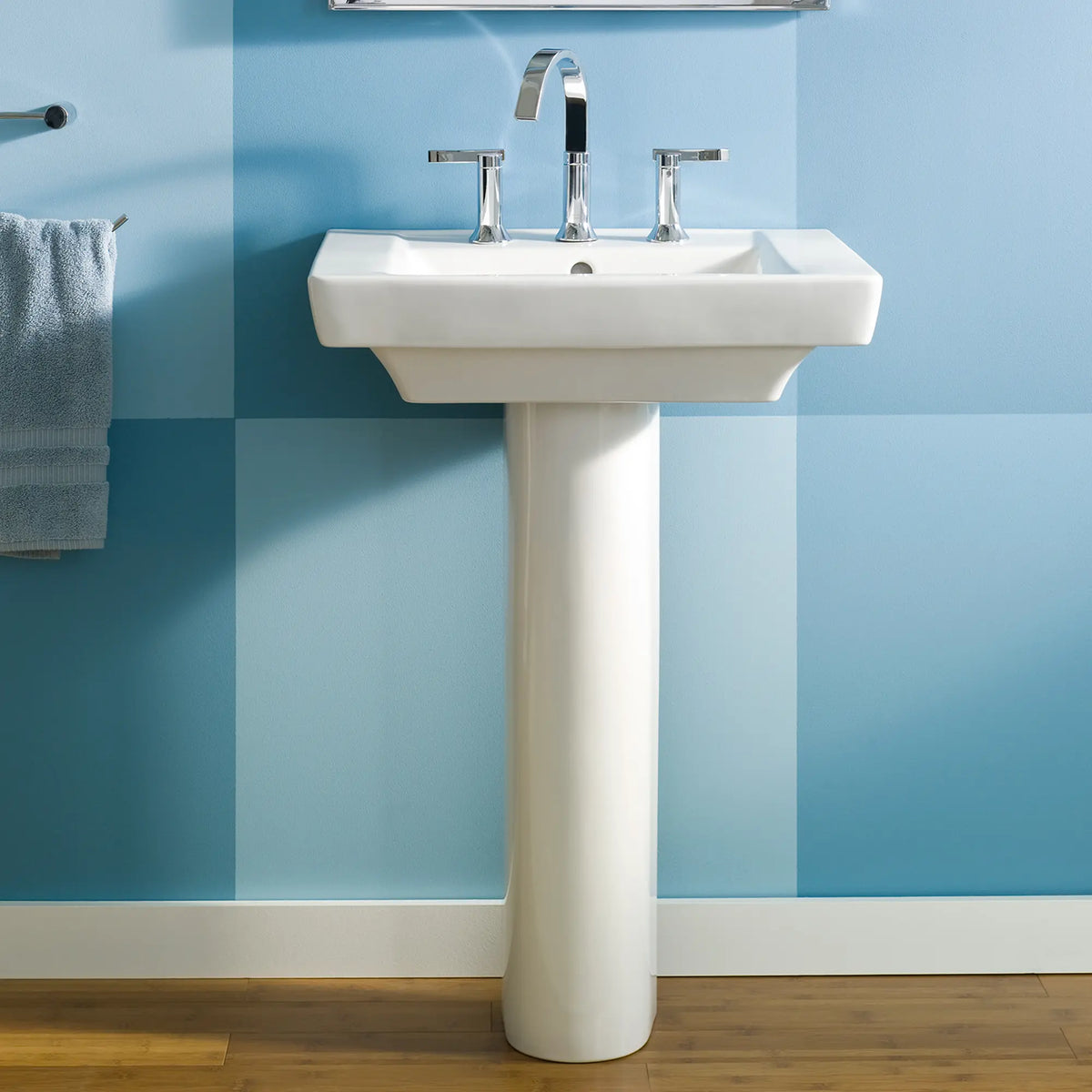 American Standard Boulevard and Tropic Petite Pedestal Leg 0010000 - product view