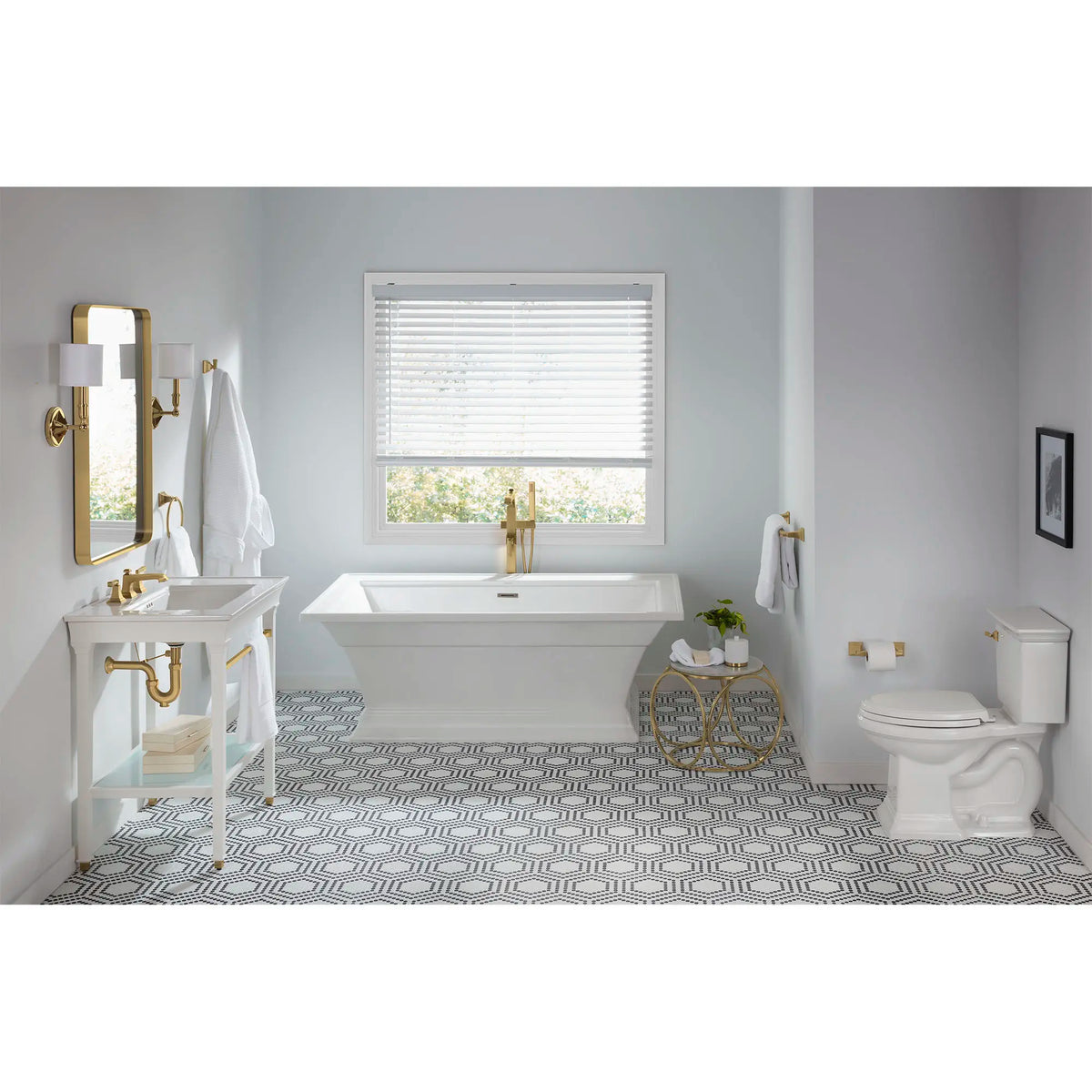 American Standard Town Square S Vanity Top with 8-Inch Widespread - details