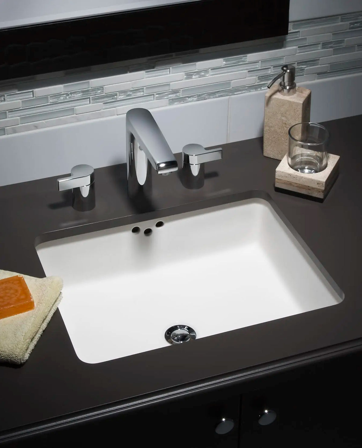 American Standard Boxe Under Counter Sink 0315000 - White