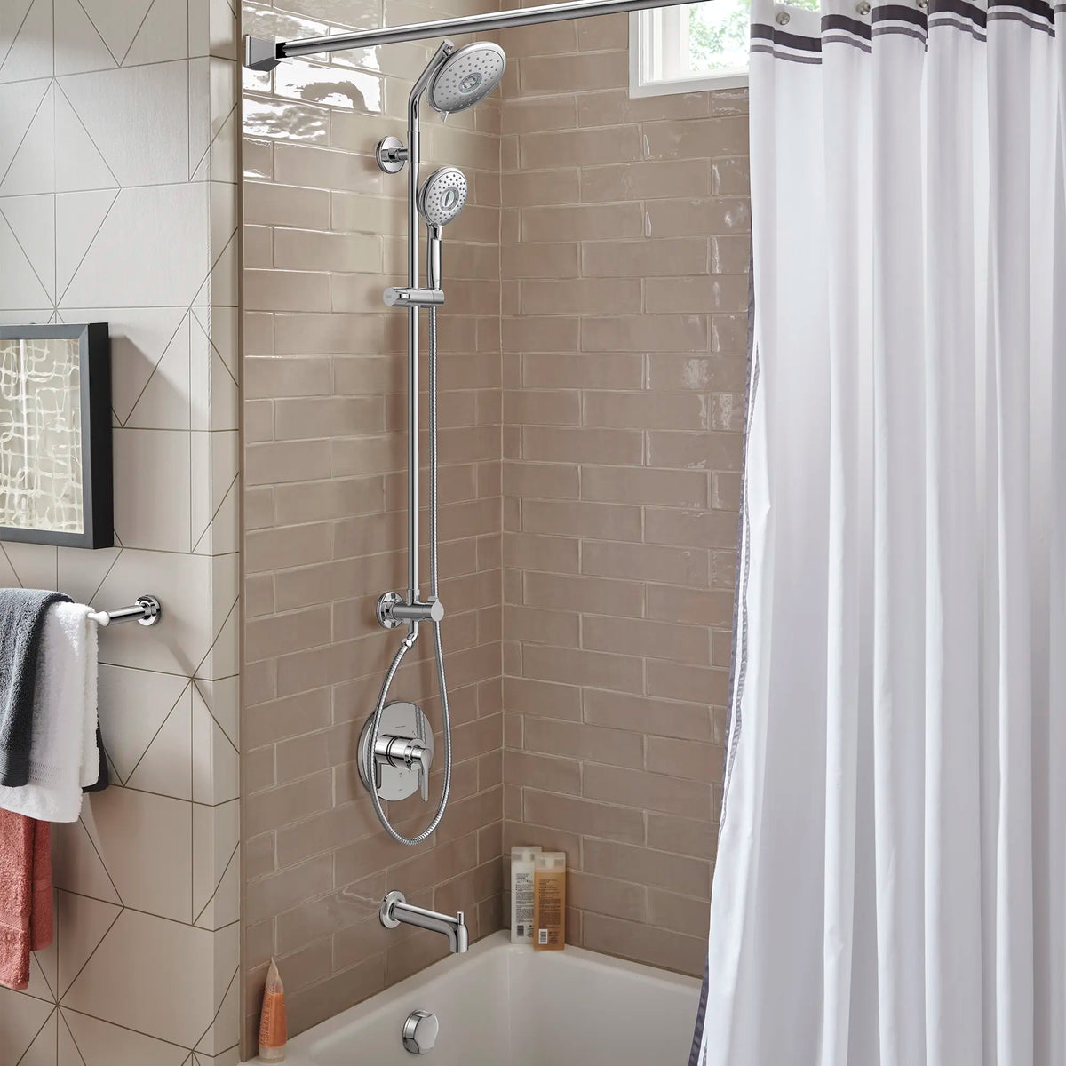 American Standard Spectra Versa 36-Inch 4-Function 1.8 gpm/6.8 L/min Hand Shower Kit - details