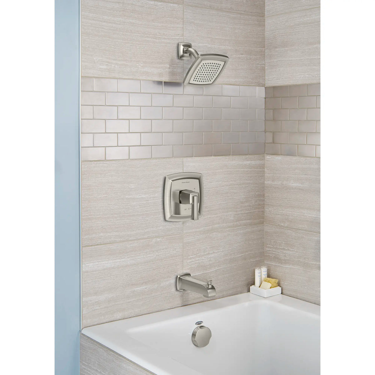 American Standard Townsend 6-Inch 1.8 gpm/6.8 L/min Water-Saving Fixed Showerhead - details