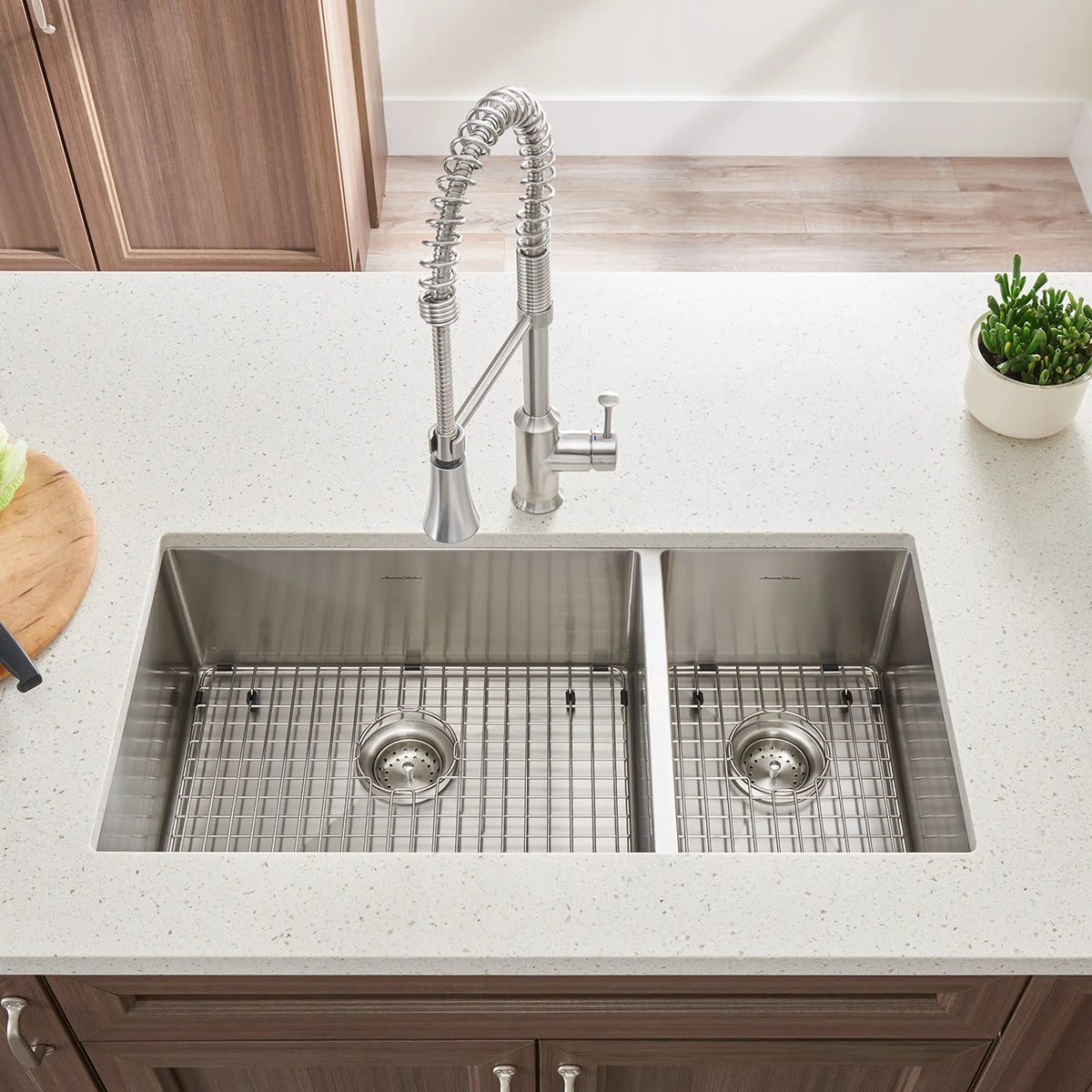 American Standard Pekoe 35 x 18-Inch Stainless Steel Undermount Double-Bowl Kitchen Sink - details