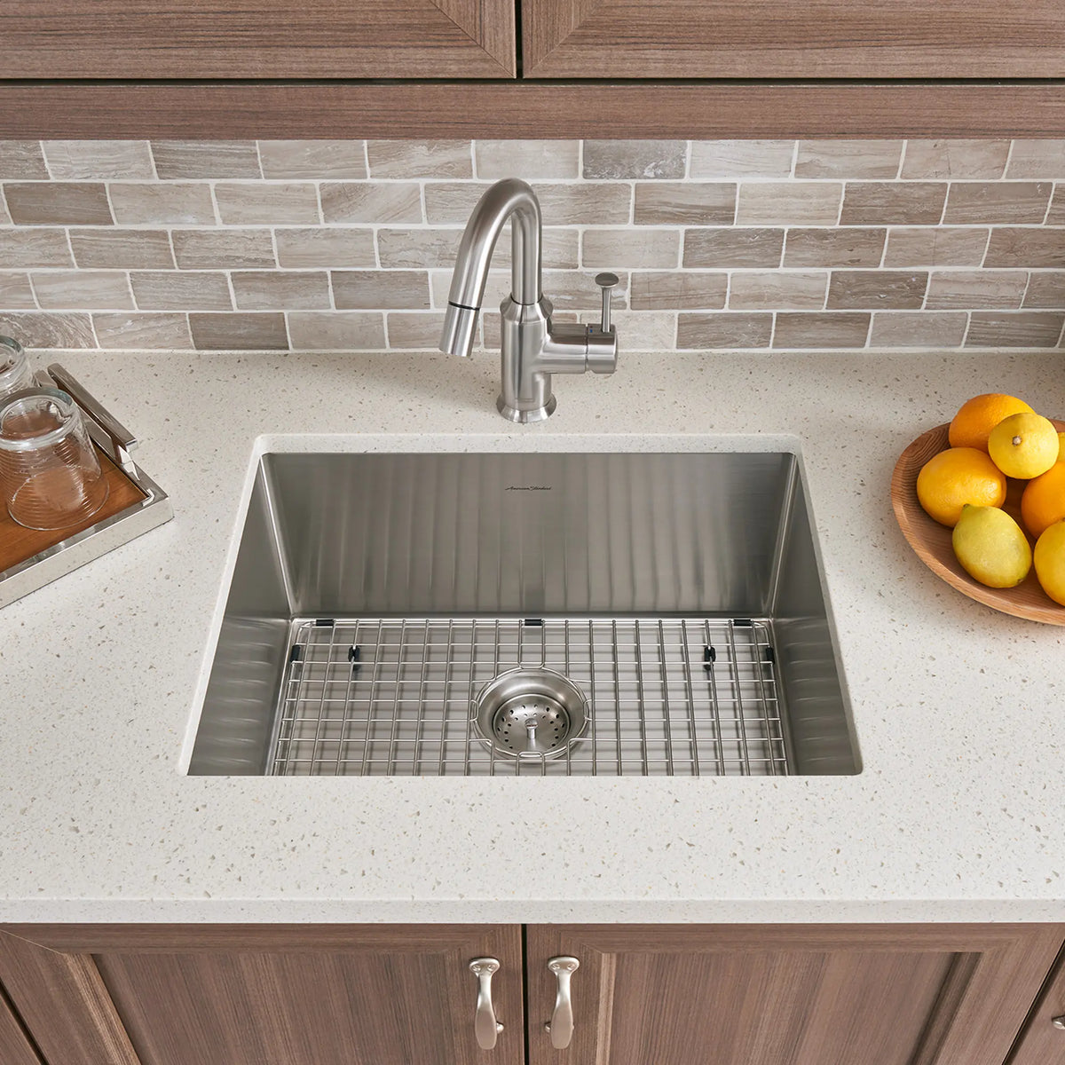 American Standard Pekoe 23 x 18-Inch Stainless Steel Undermount Single Bowl Kitchen Sink - details