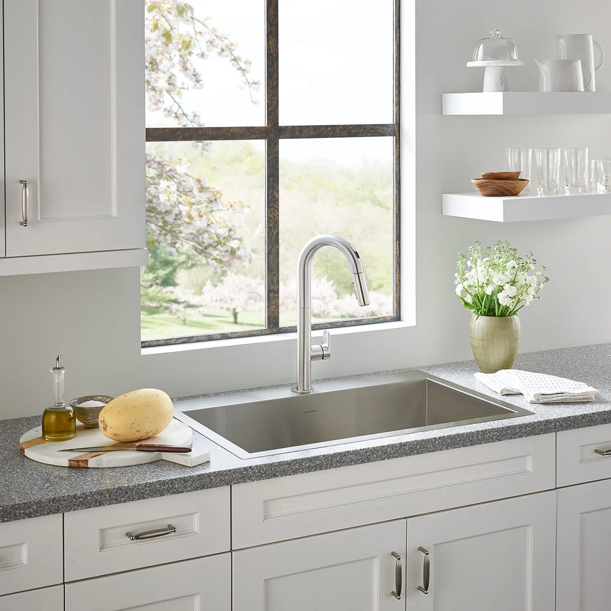 American Standard Pekoe 35 x 18-Inch Stainless Steel Undermount Single-Bowl Kitchen Sink - details