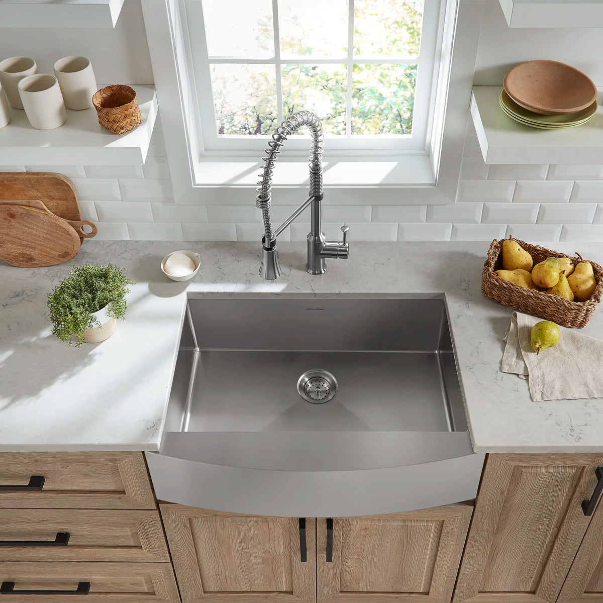 American Standard Pekoe 33 x 22-Inch Stainless Steel Single-Bowl Farmhouse Apron Front Kitchen Sink - details