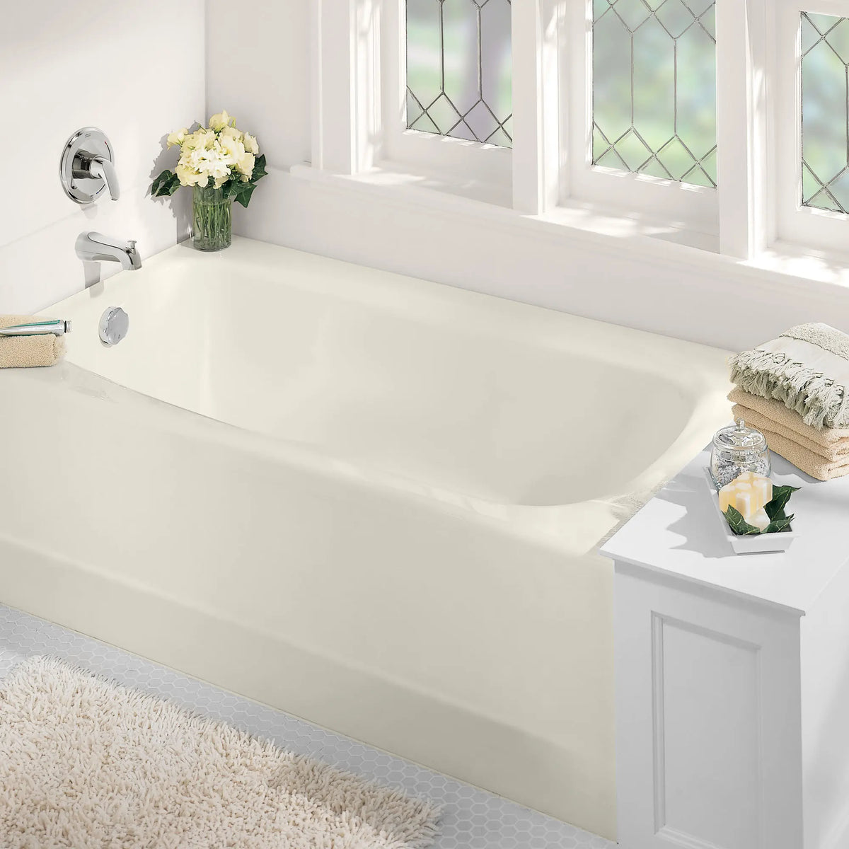 American Standard Cambridge Americast 60 x 32-Inch Integral Apron Bathtub With Left-Hand Outlet - details