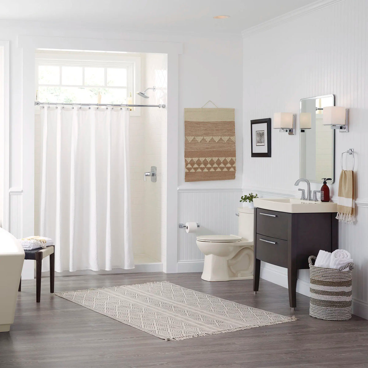 American Standard Townsend VorMax One-Piece 1.28 gpf/4.8 Lpf Chair Height Elongated Toilet with Seat - details