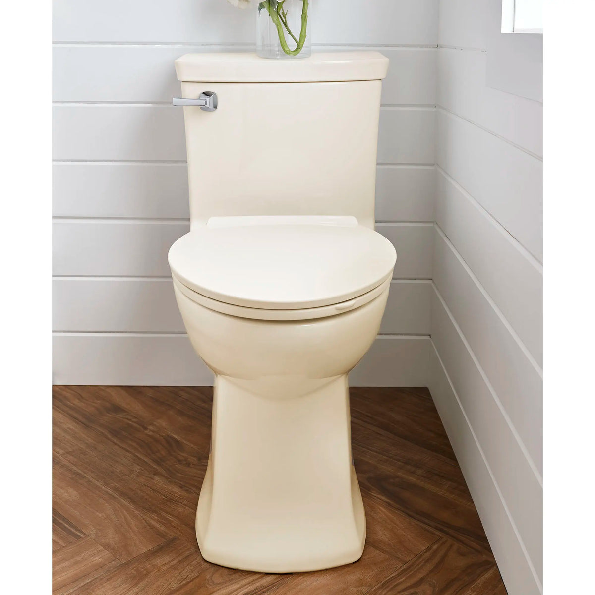 American Standard Townsend VorMax One-Piece 1.28 gpf/4.8 Lpf Chair Height Elongated Toilet with Seat - details