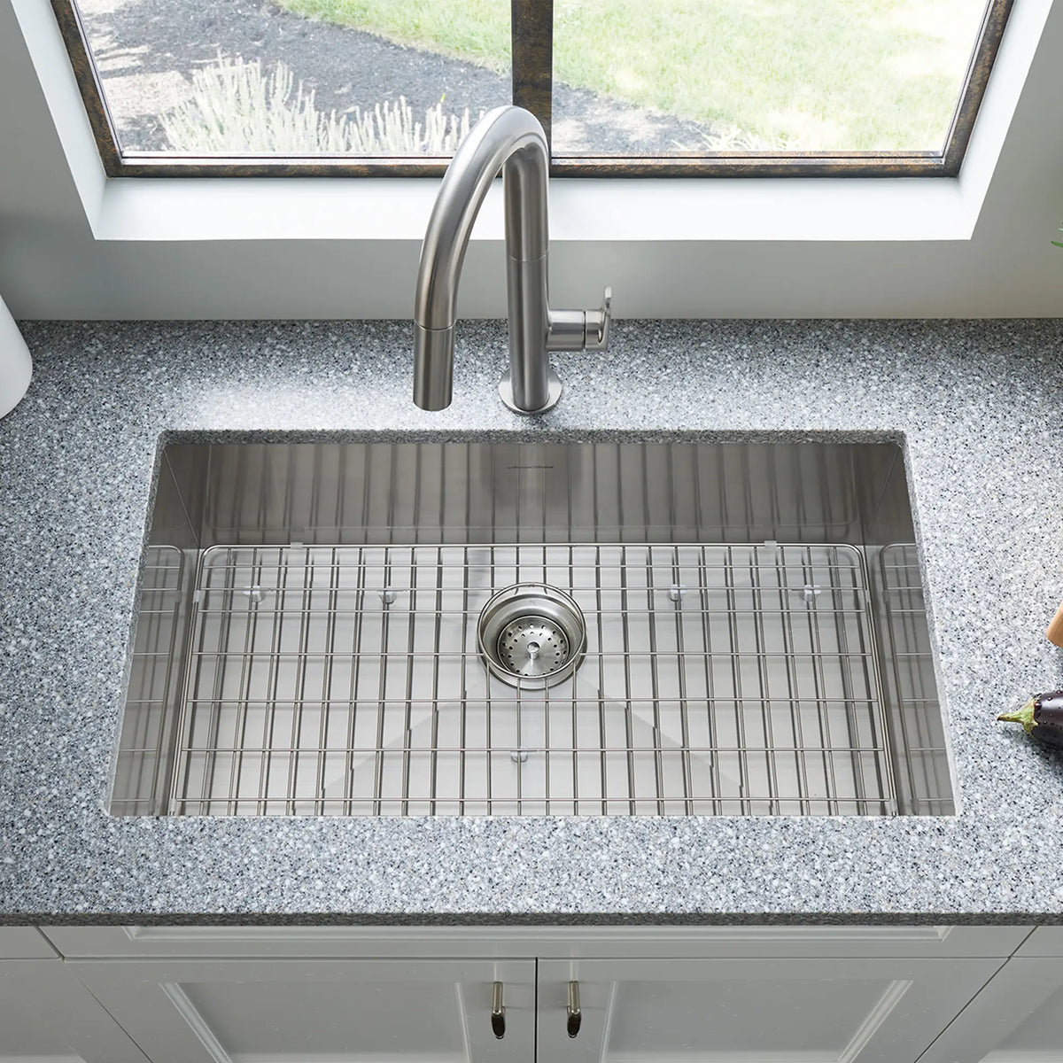 American Standard Beale Single-Handle Pull-Down Dual Spray Kitchen Faucet 1.5 gpm/5.7 L/min - details