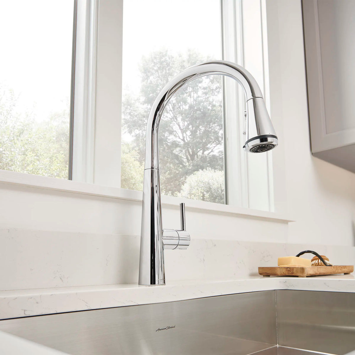 American Standard Edgewater Single-Handle Pull-Down Multi Spray Kitchen Faucet 1.8 gpm/6.8 L/min - details
