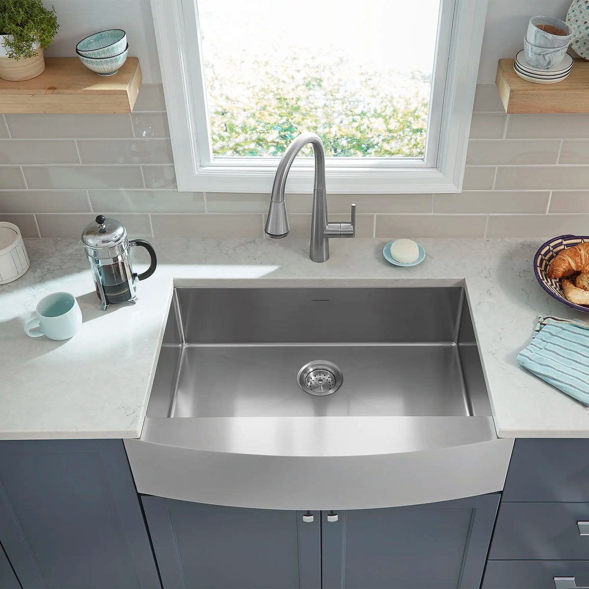 American Standard Edgewater Single-Handle Pull-Down Multi Spray Kitchen Faucet 1.8 gpm/6.8 L/min - details