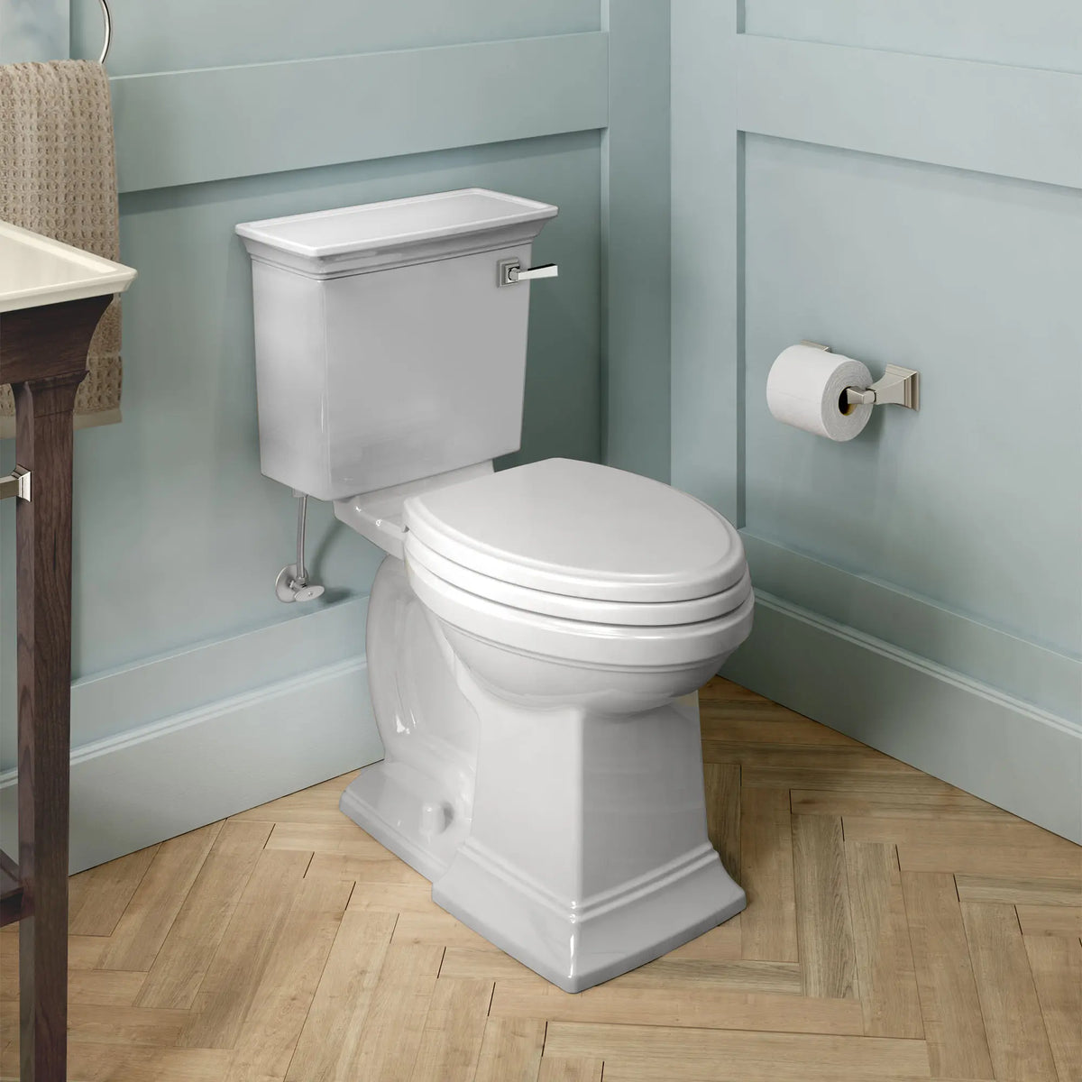 American Standard Traditional Slow-Close & Easy Lift-Off Elongated Toilet Seat - details