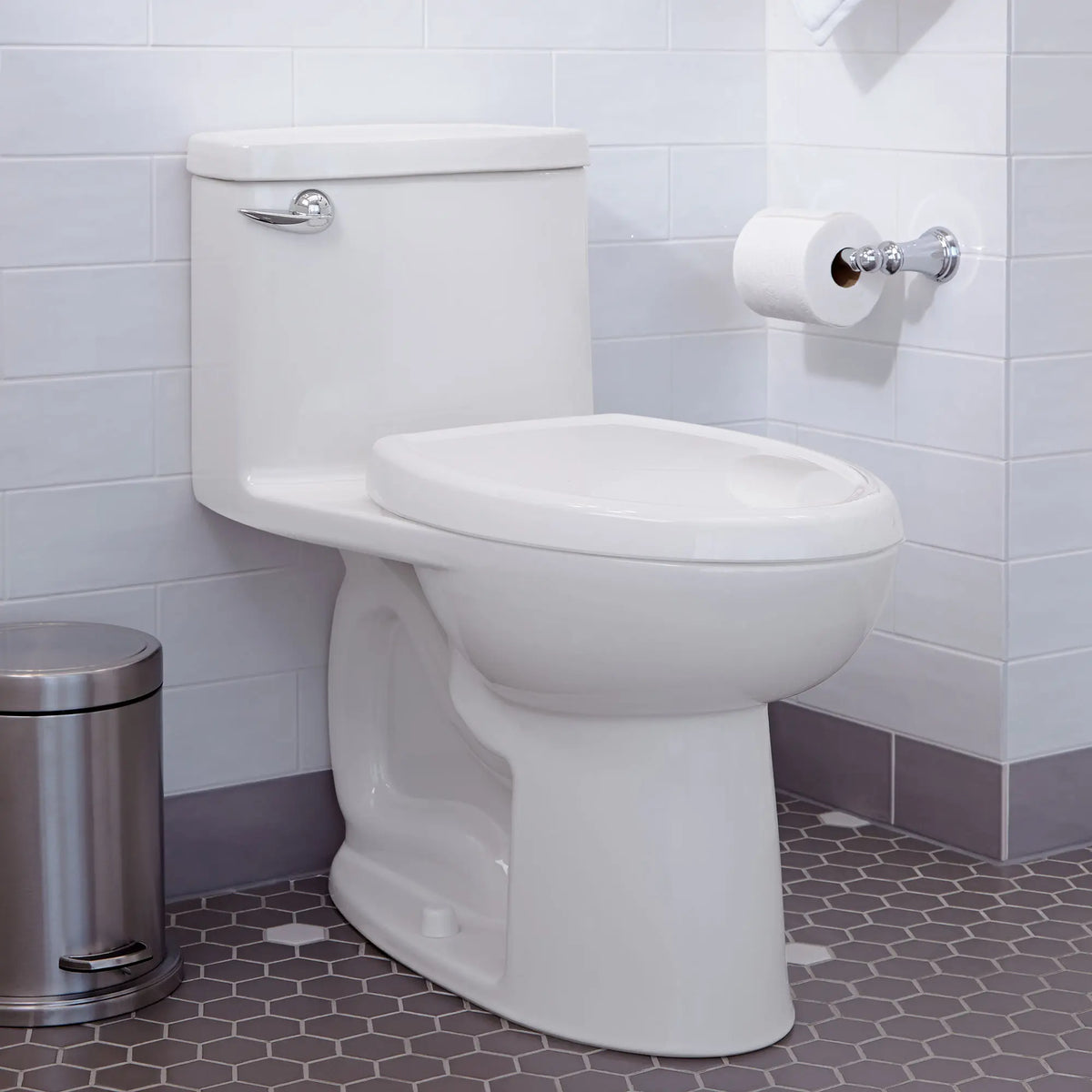 American Standard Cadet 3 Slow-Close Elongated Toilet Seat - details