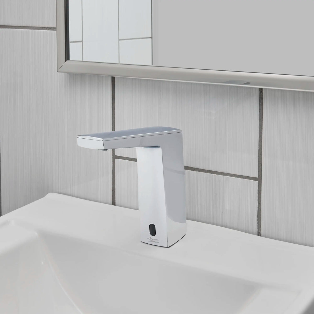American Standard Paradigm Selectronic Touchless Faucet, Base Model, 0.5 gpm/1.9 Lpm - details