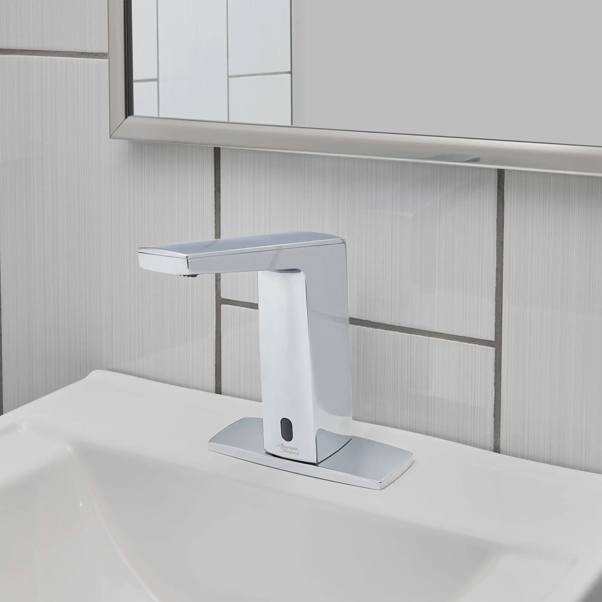 American Standard Paradigm Selectronic Touchless Faucet, Base Model, 0.5 gpm/1.9 Lpm - details