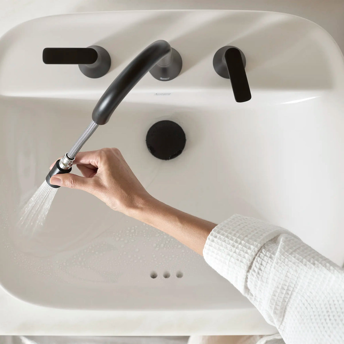 American Standard Aspirations 8-Inch Widespread 2-Handle Pull-Down Bathroom Faucet 1.2gpm/4.5 L/min With Lever Handles - details