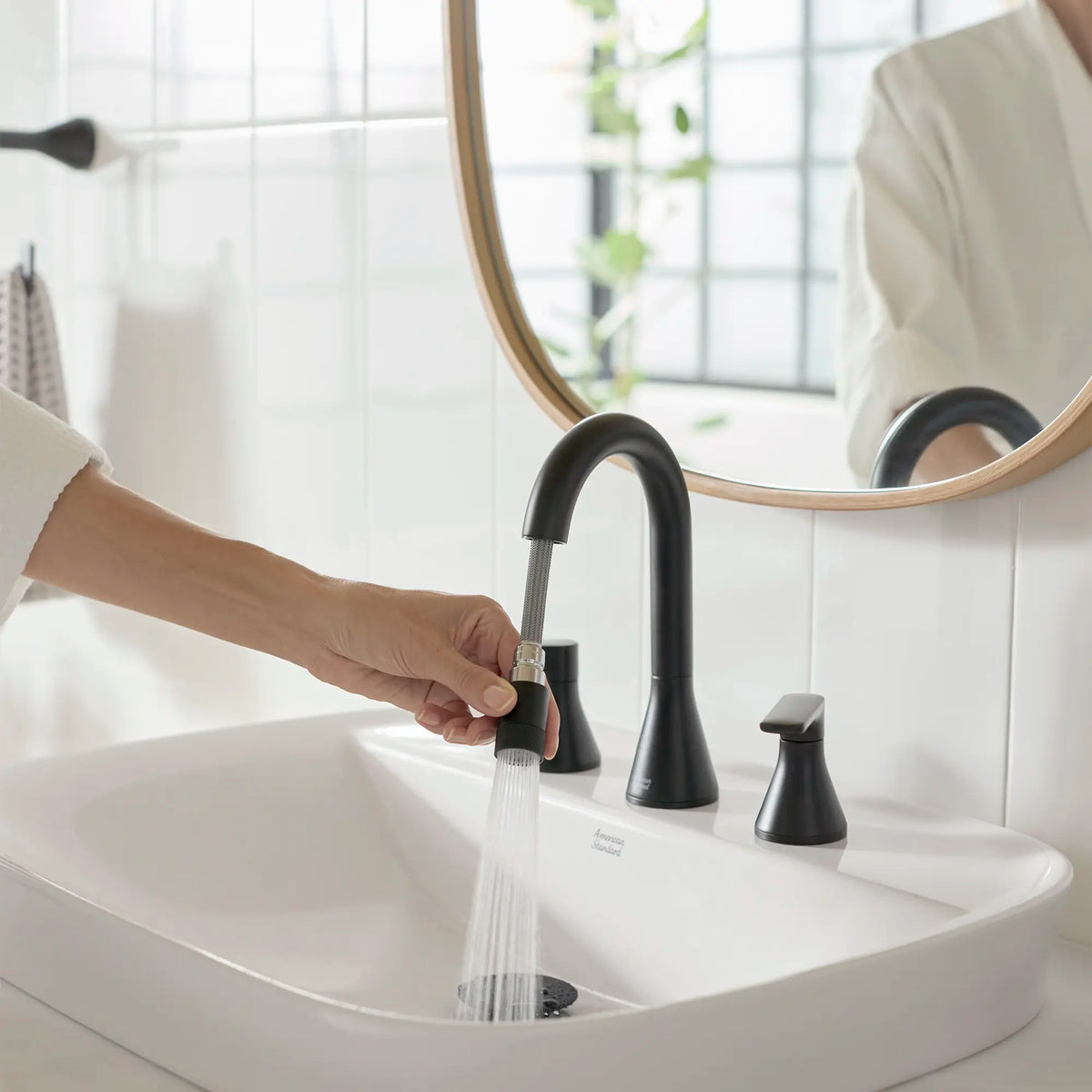 American Standard Aspirations 8-Inch Widespread 2-Handle Pull-Down Bathroom Faucet 1.2gpm/4.5 L/min With Lever Handles - details